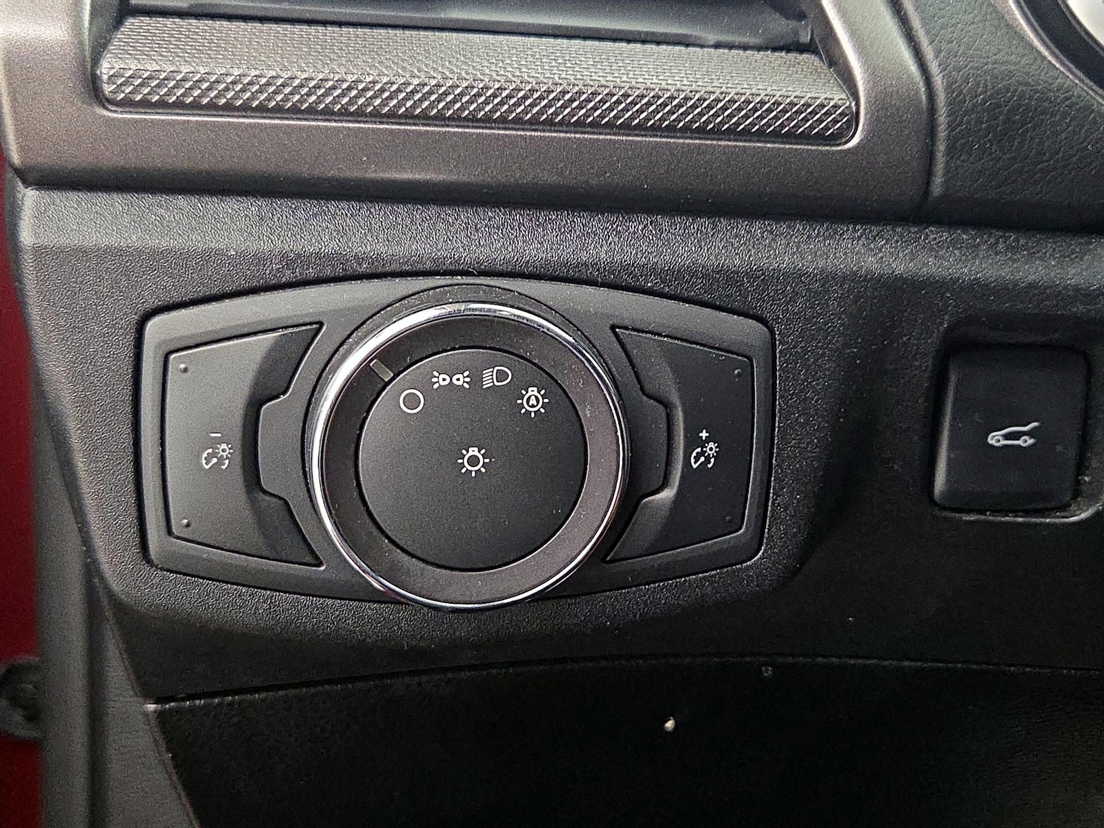 2019 Ford Fusion SE - Photo 14
