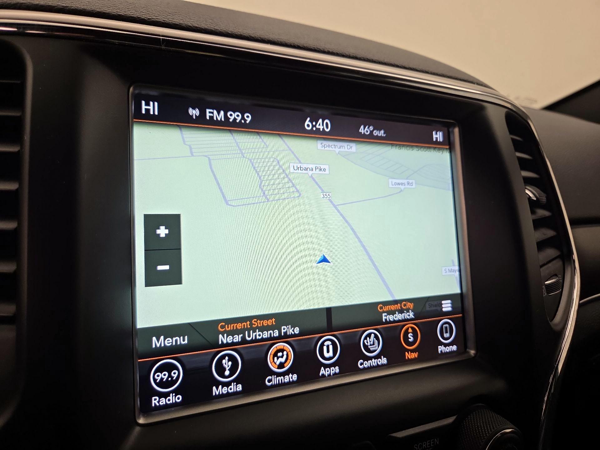 Thumbnail: 2018 Jeep Grand Cherokee - 14