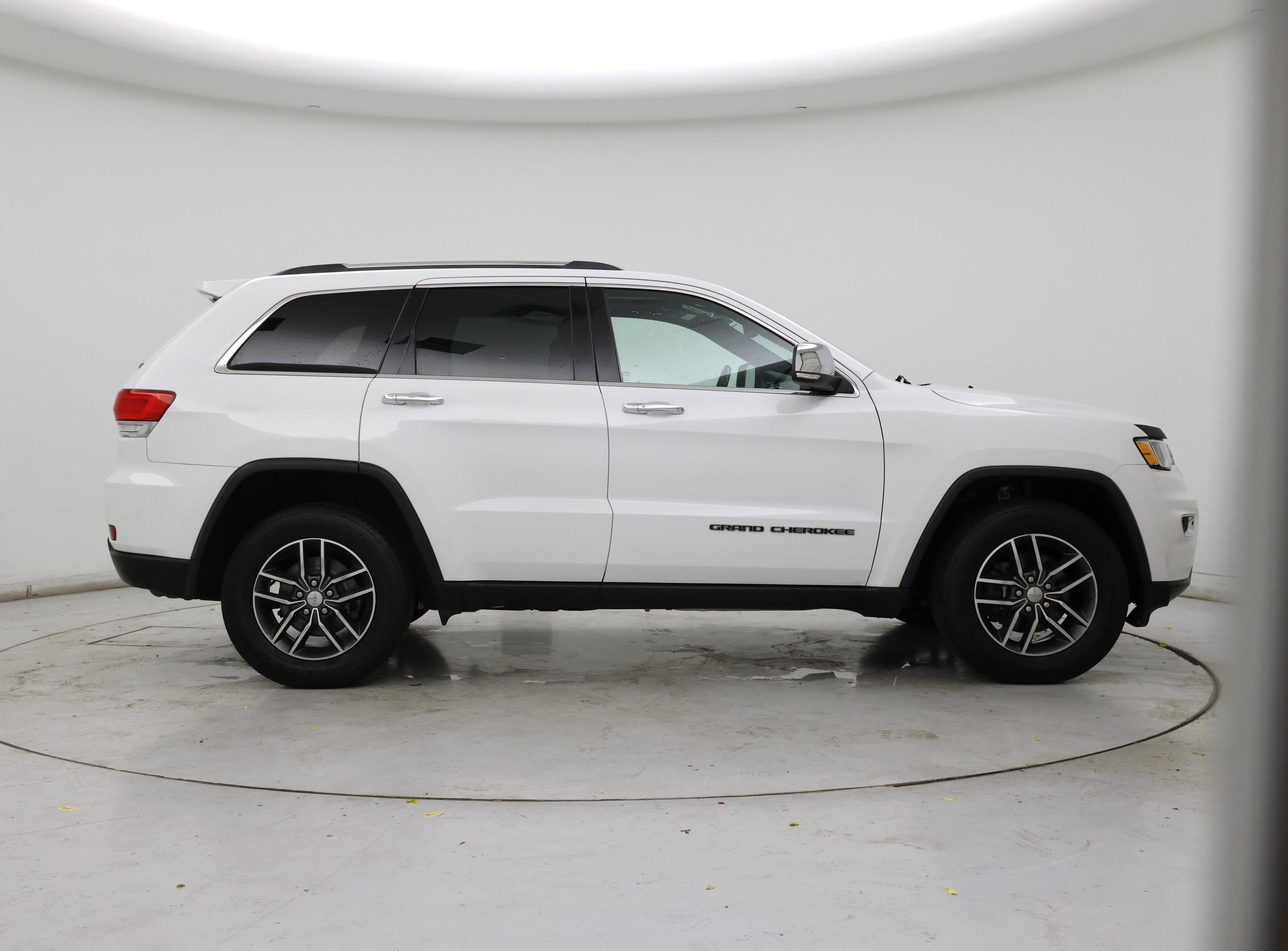 Thumbnail: 2018 Jeep Grand Cherokee - 7