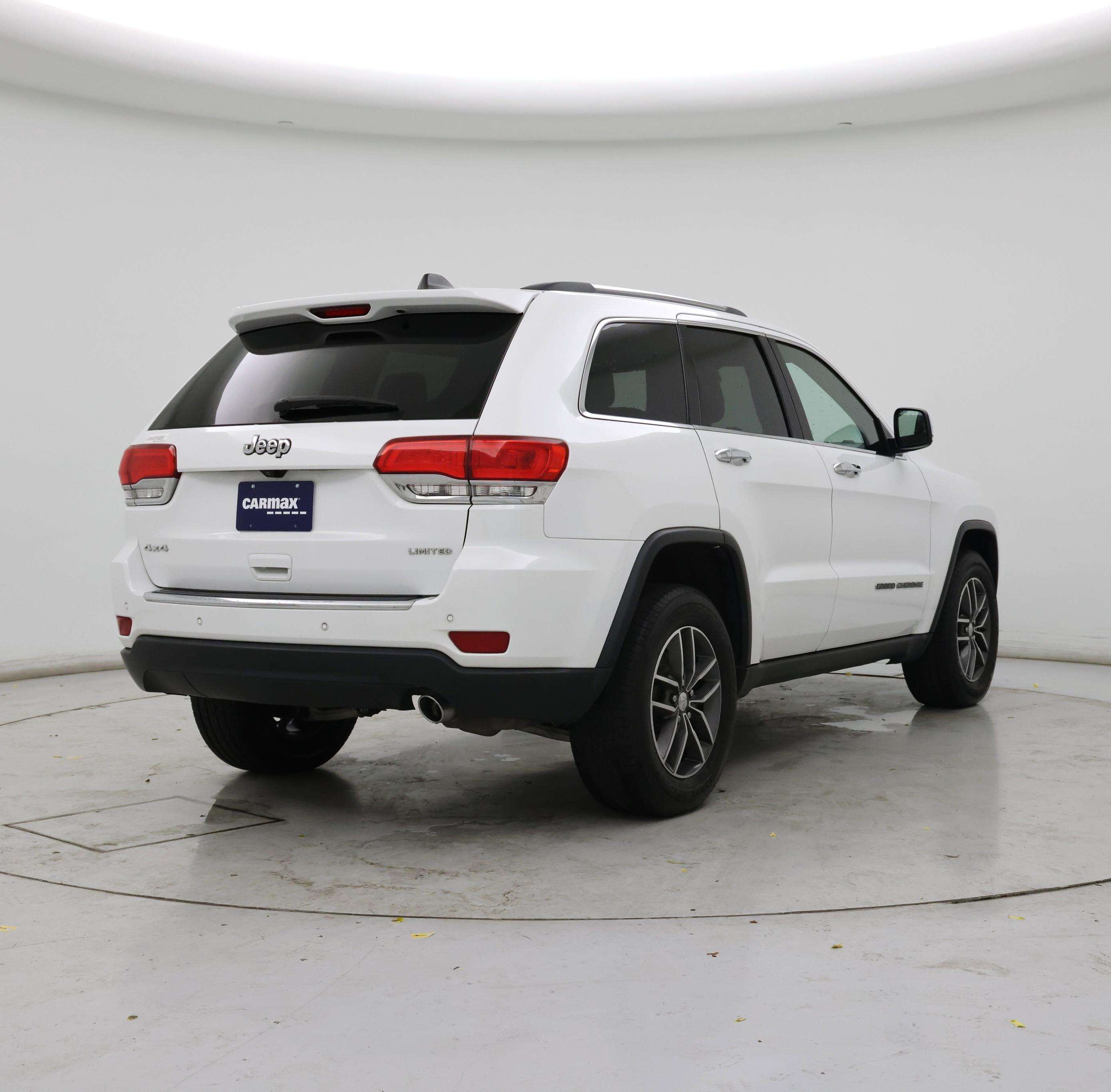 Thumbnail: 2018 Jeep Grand Cherokee - 8