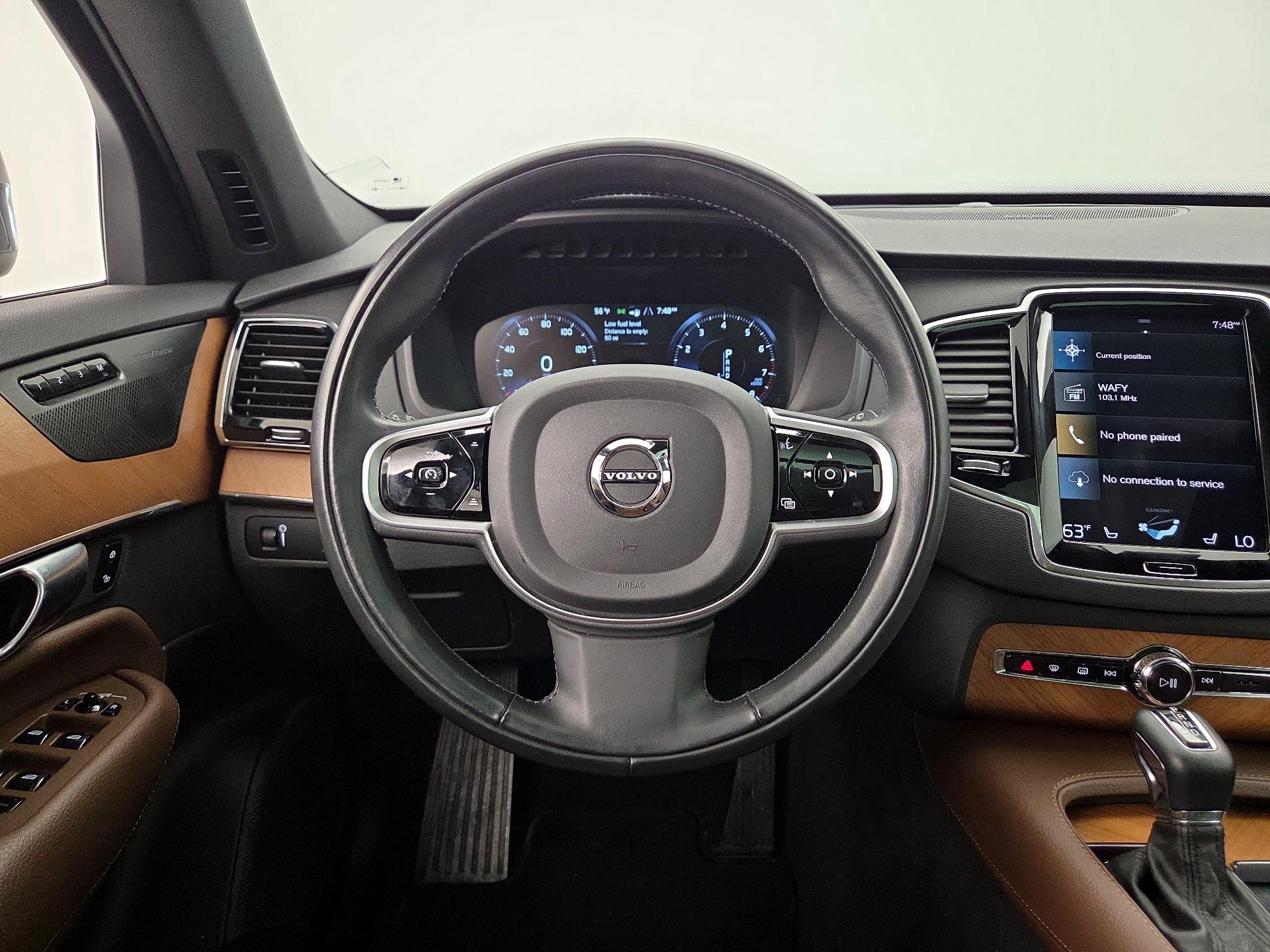 Thumbnail: 2022 Volvo XC90 - 10