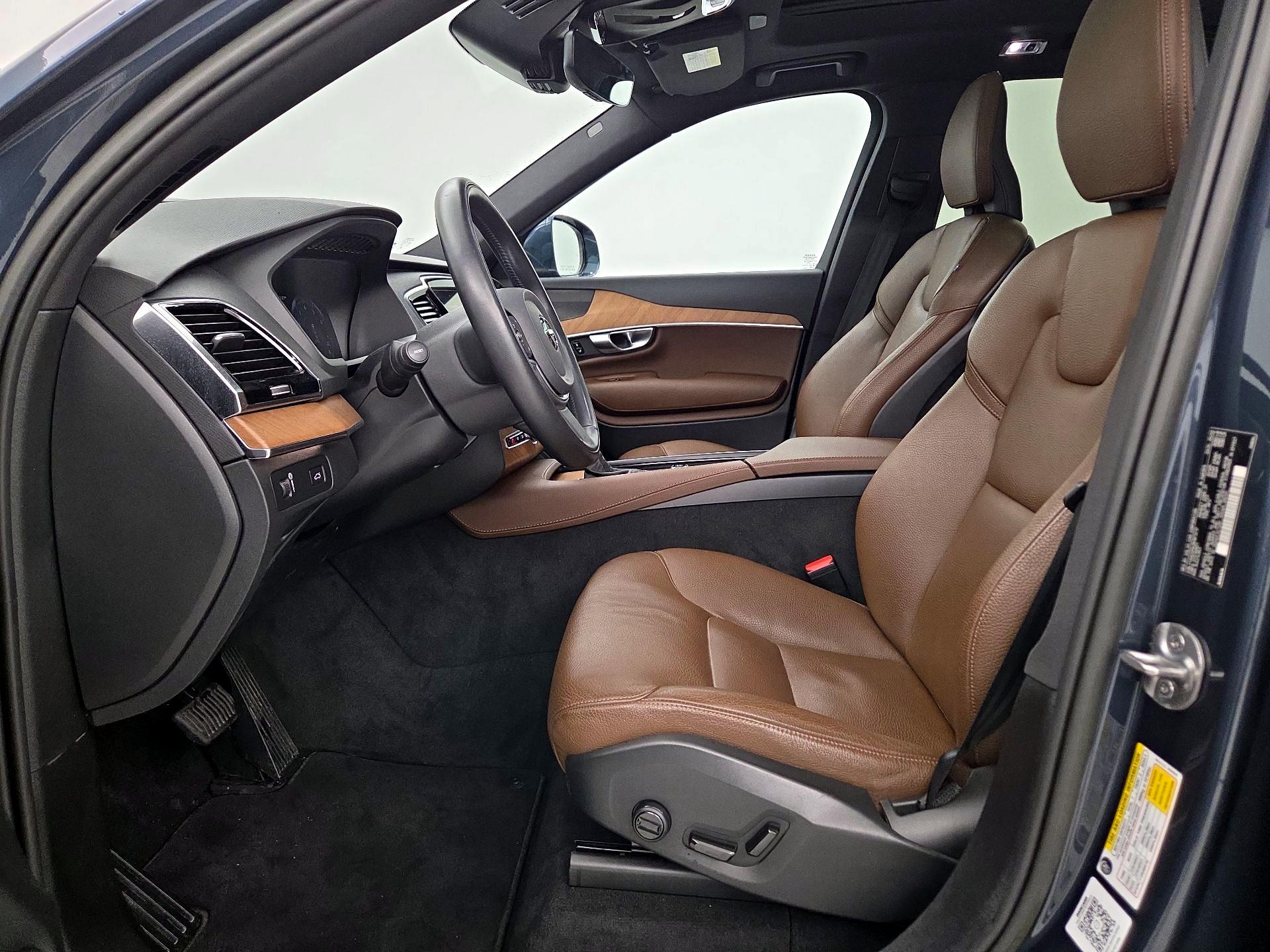 Thumbnail: 2022 Volvo XC90 - 11