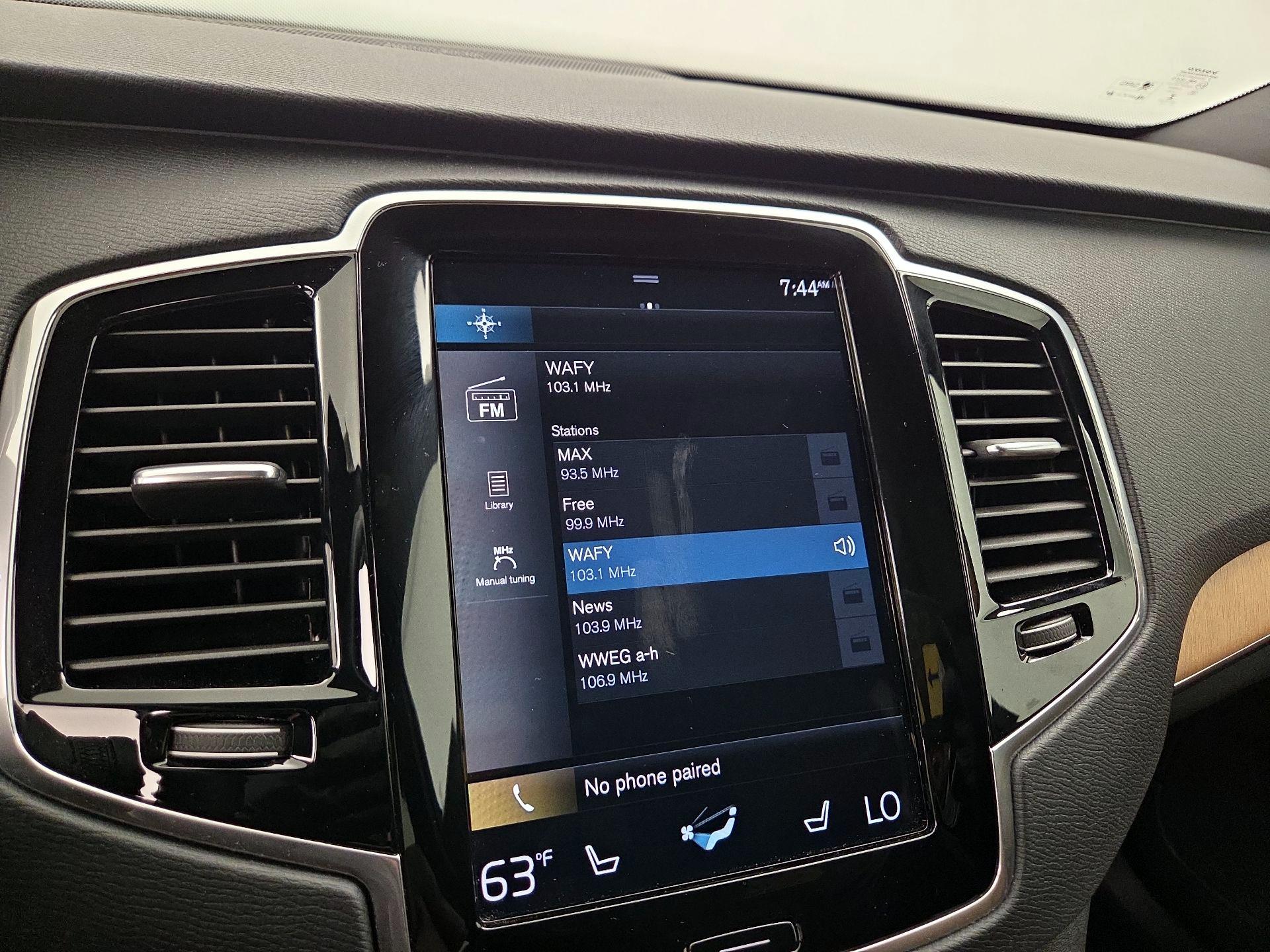 Thumbnail: 2022 Volvo XC90 - 16