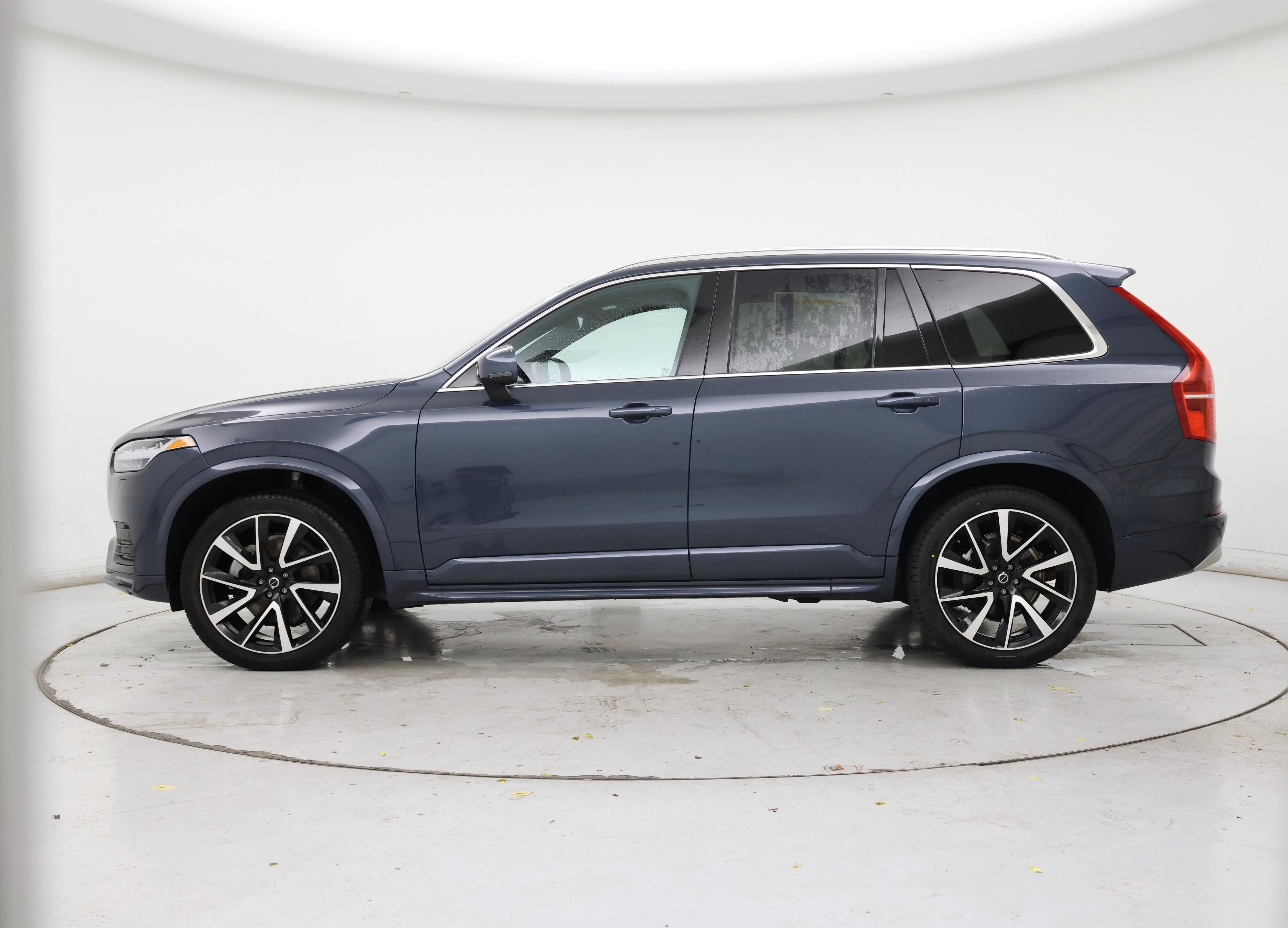 Thumbnail: 2022 Volvo XC90 - 3