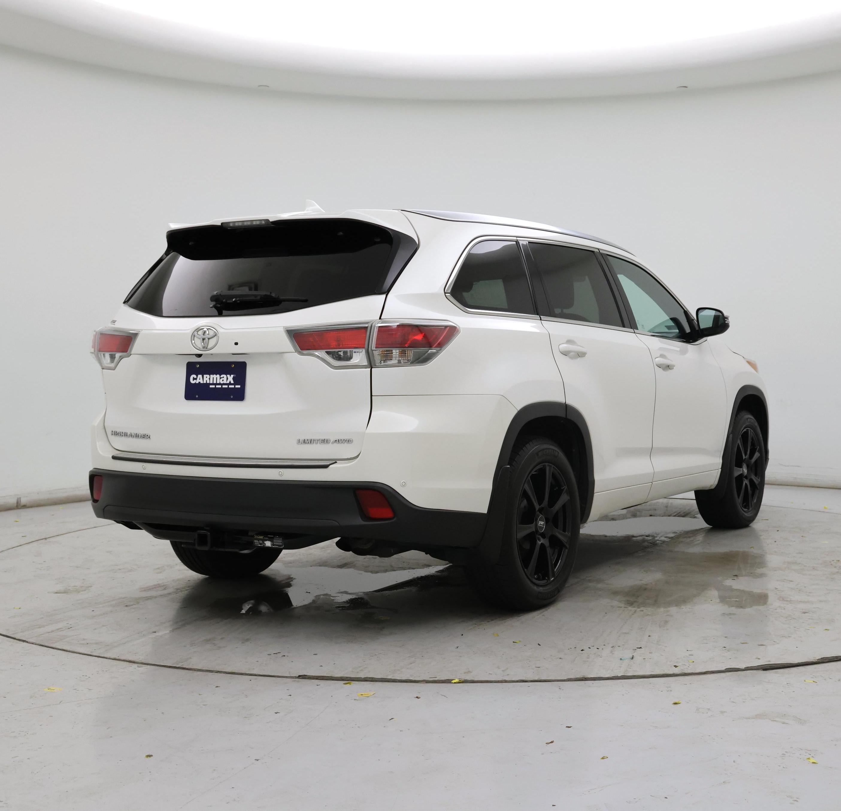 Thumbnail: 2016 Toyota Highlander - 8