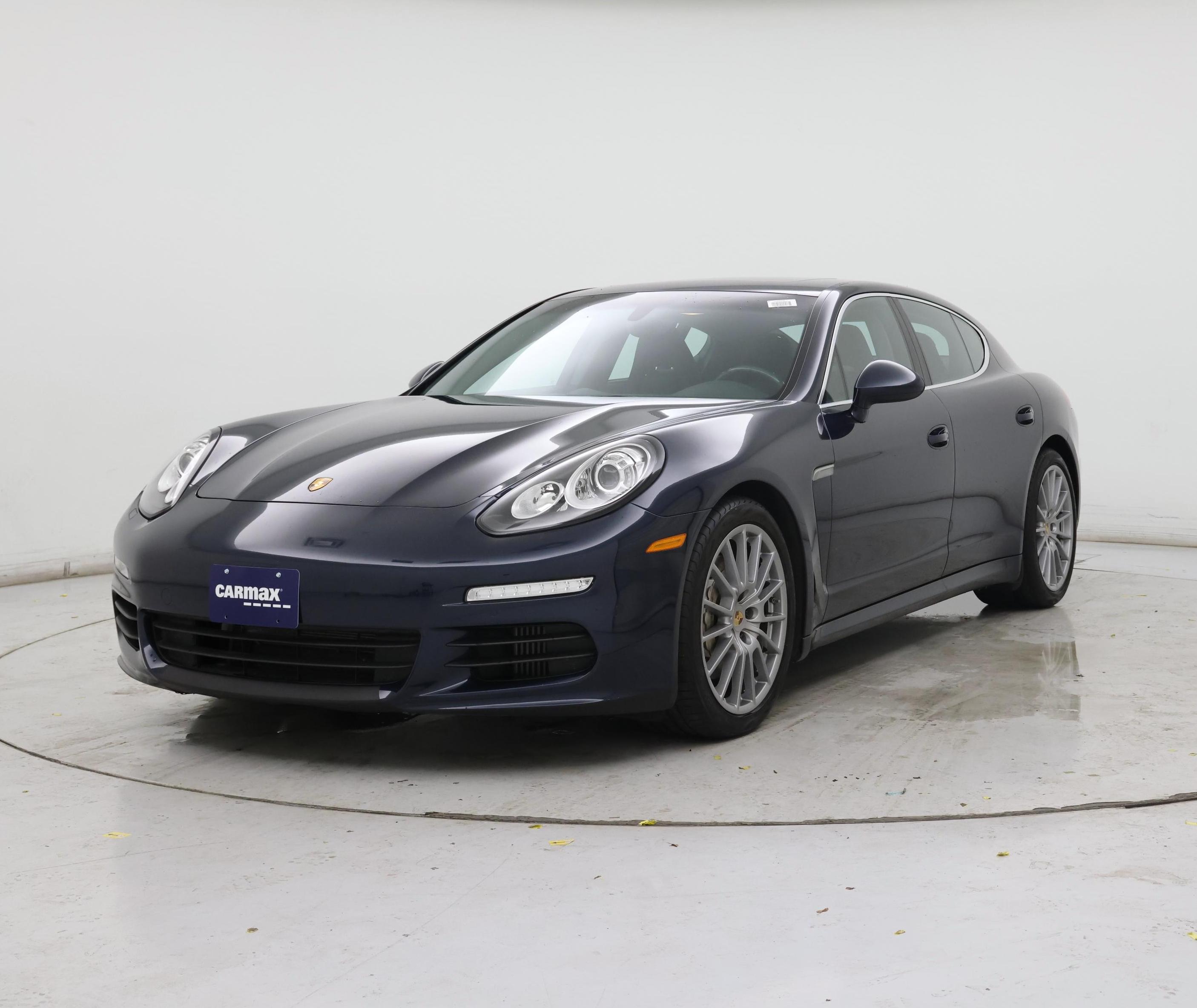 Thumbnail: 2015 Porsche Panamera - 4