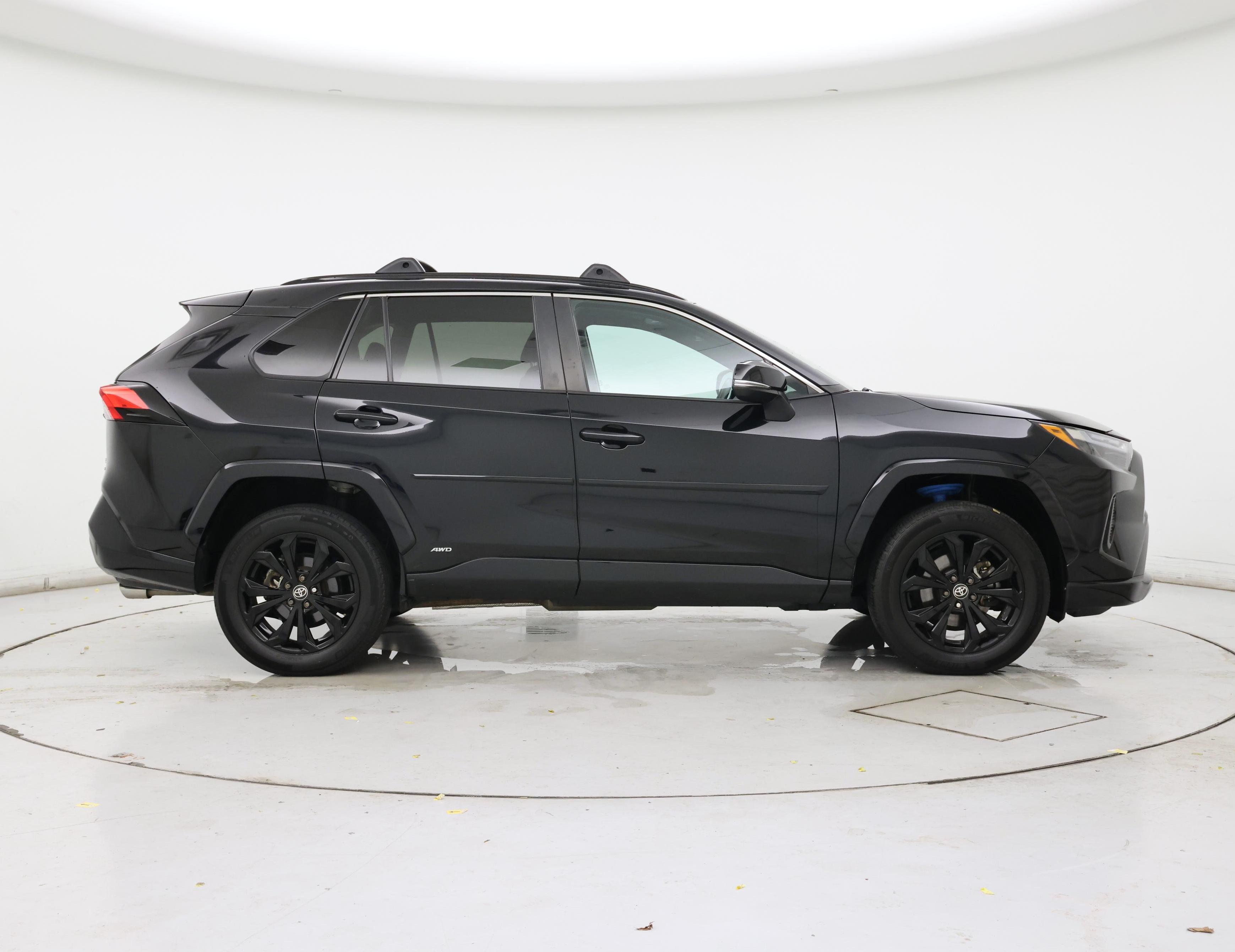 Thumbnail: 2022 Toyota RAV4 - 7