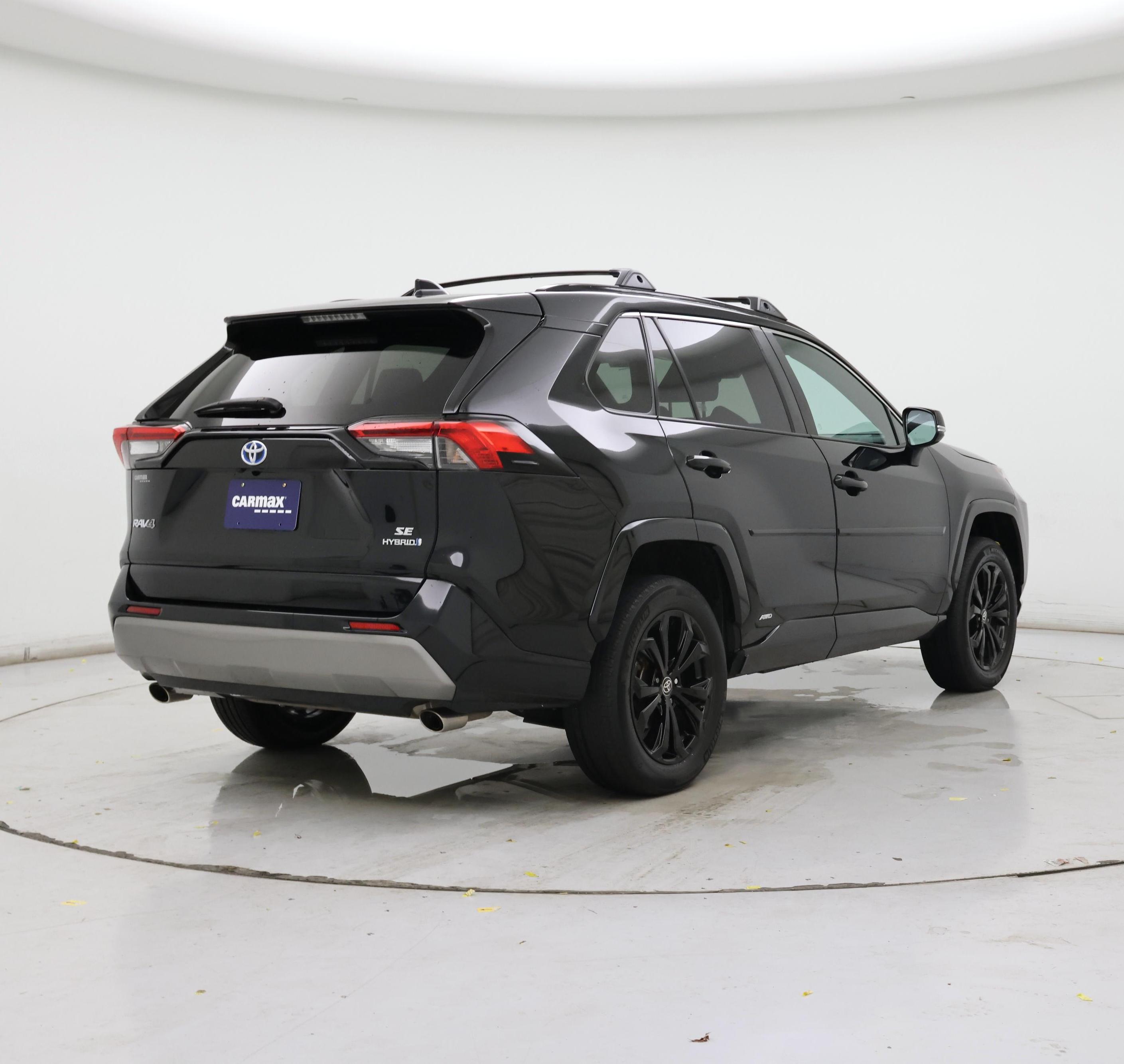 Thumbnail: 2022 Toyota RAV4 - 8