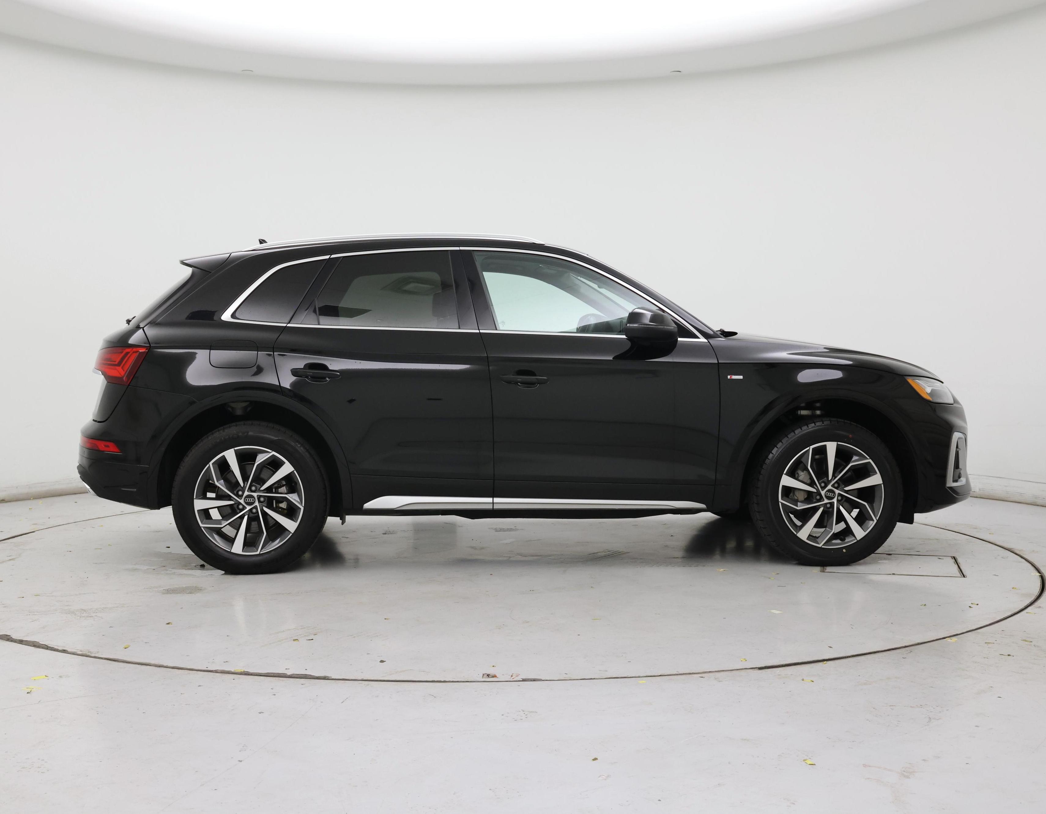 Thumbnail: 2024 Audi Q5 - 7