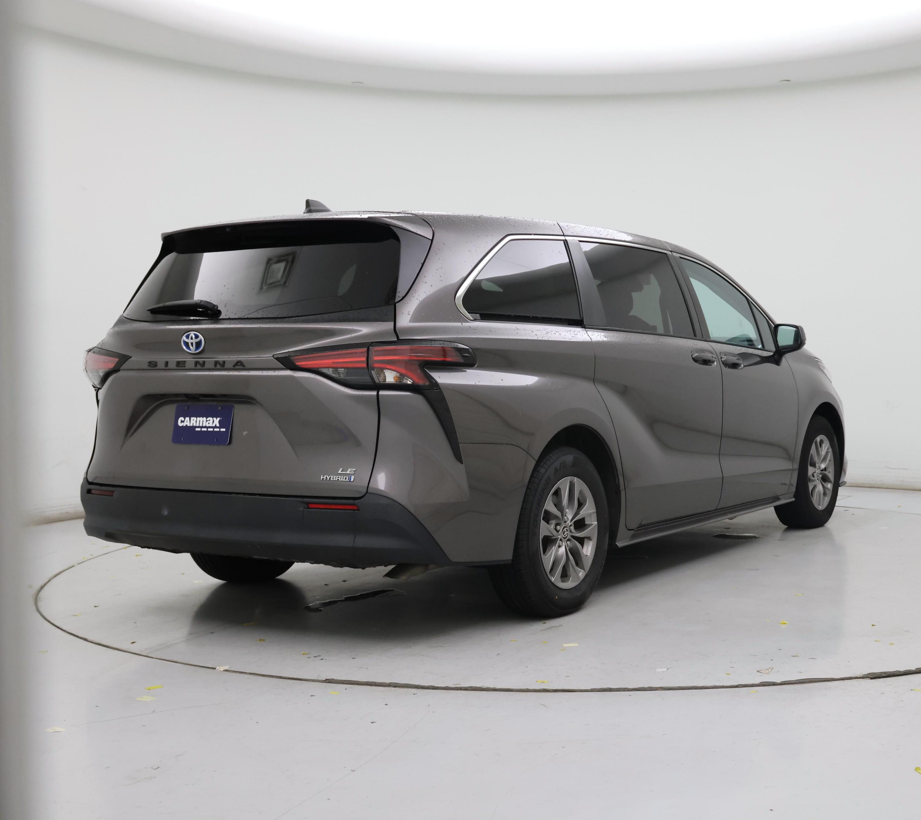 Thumbnail: 2022 Toyota Sienna - 8