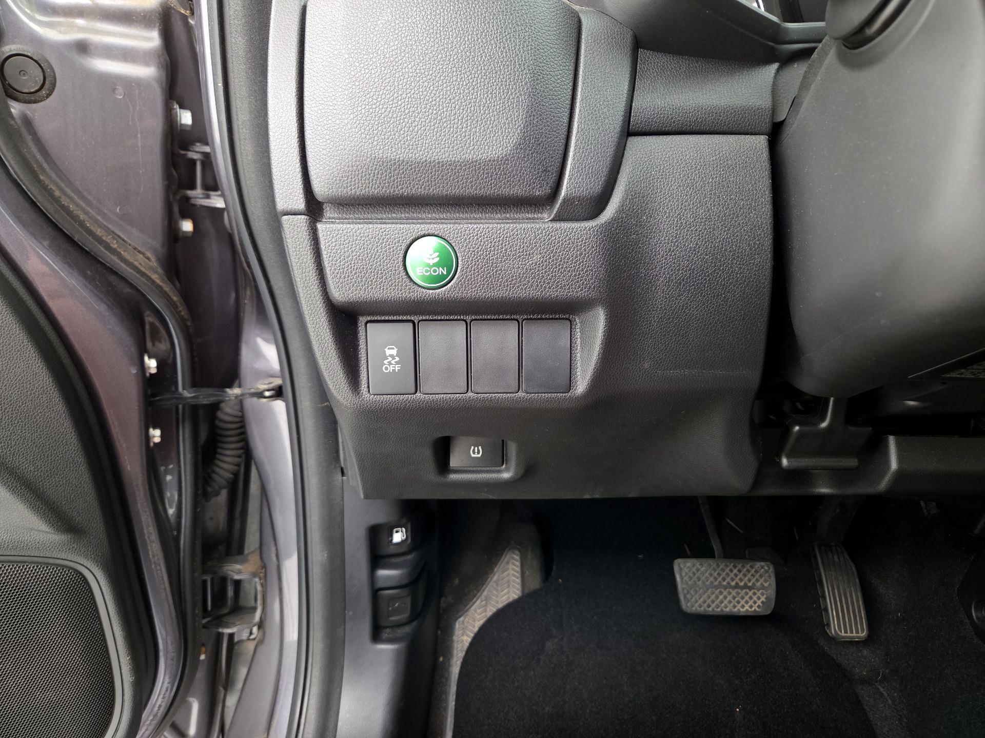 Thumbnail: 2015 Honda Fit - 13