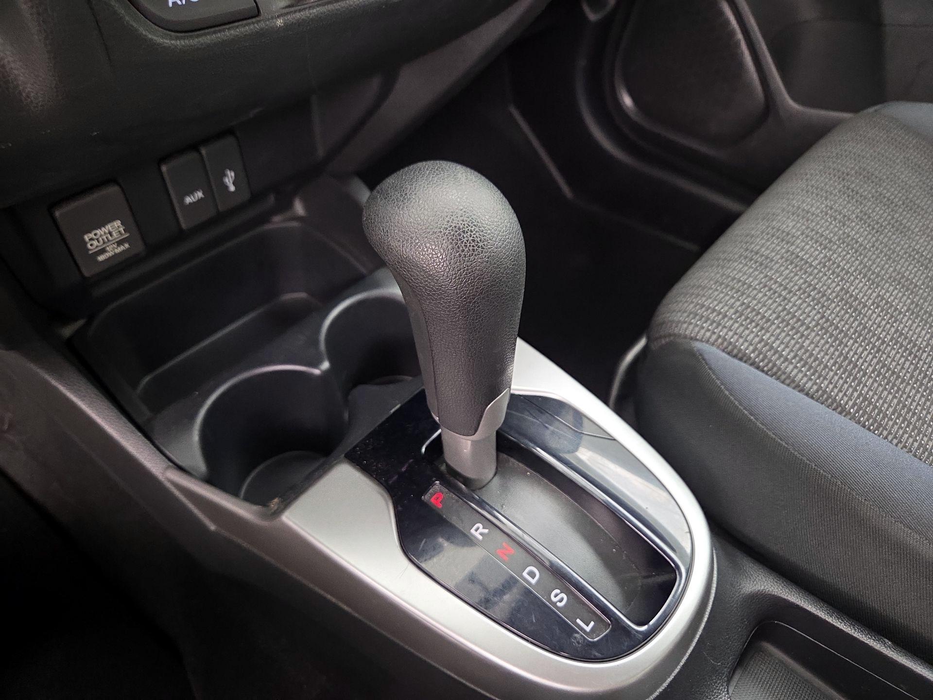 Thumbnail: 2015 Honda Fit - 17
