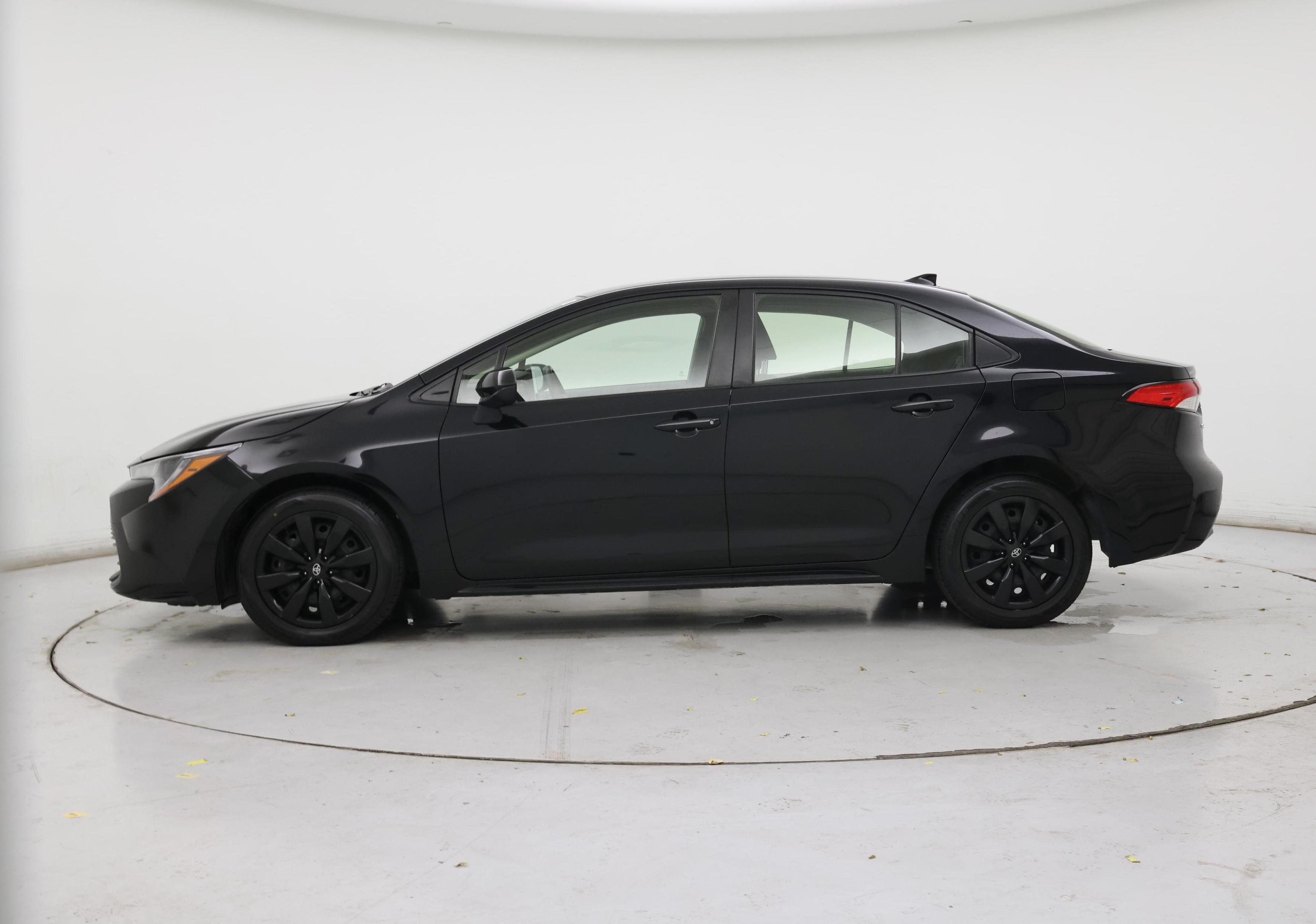 Thumbnail: 2023 Toyota Corolla - 3