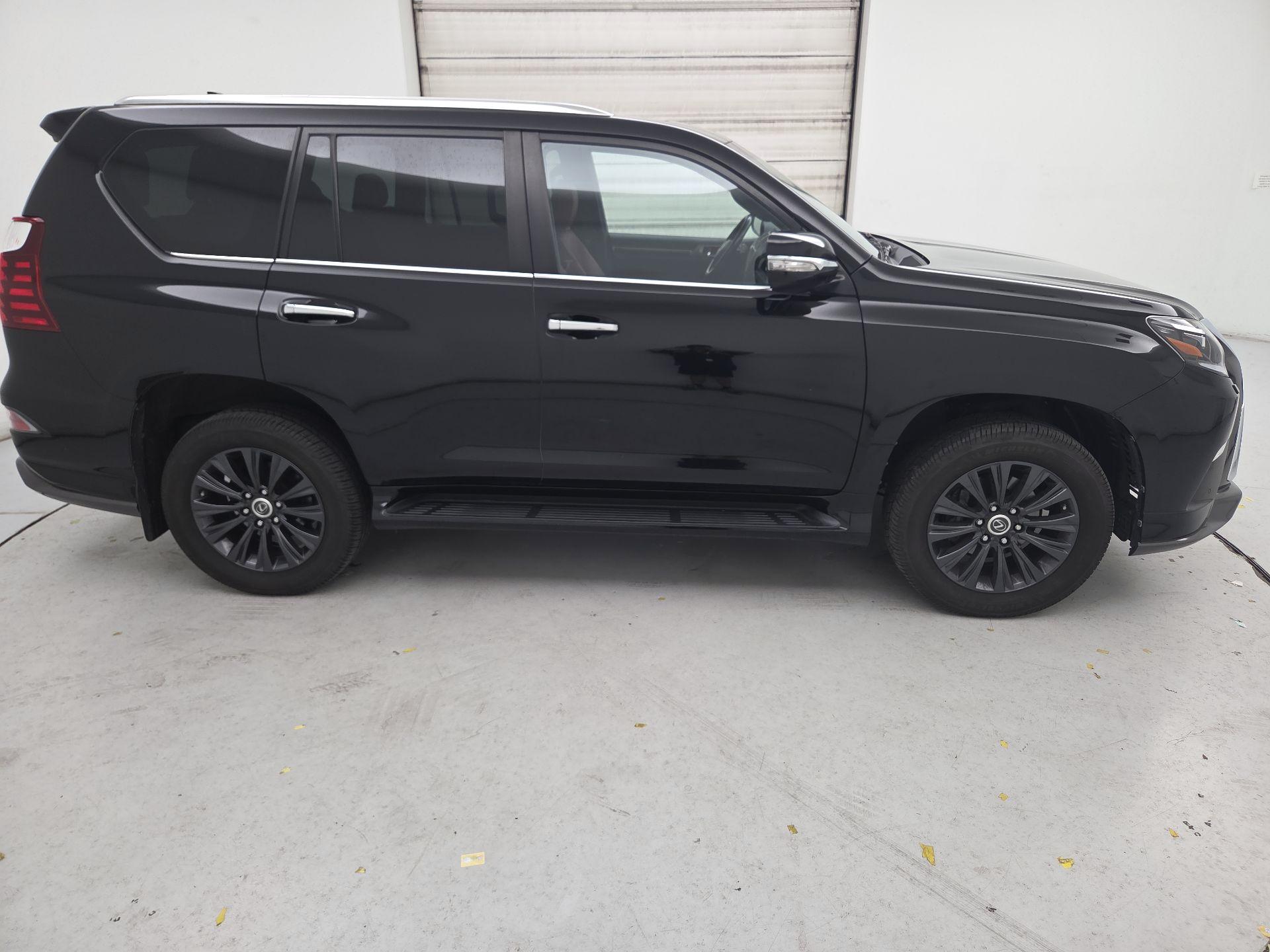 Thumbnail: 2021 Lexus GX - 4