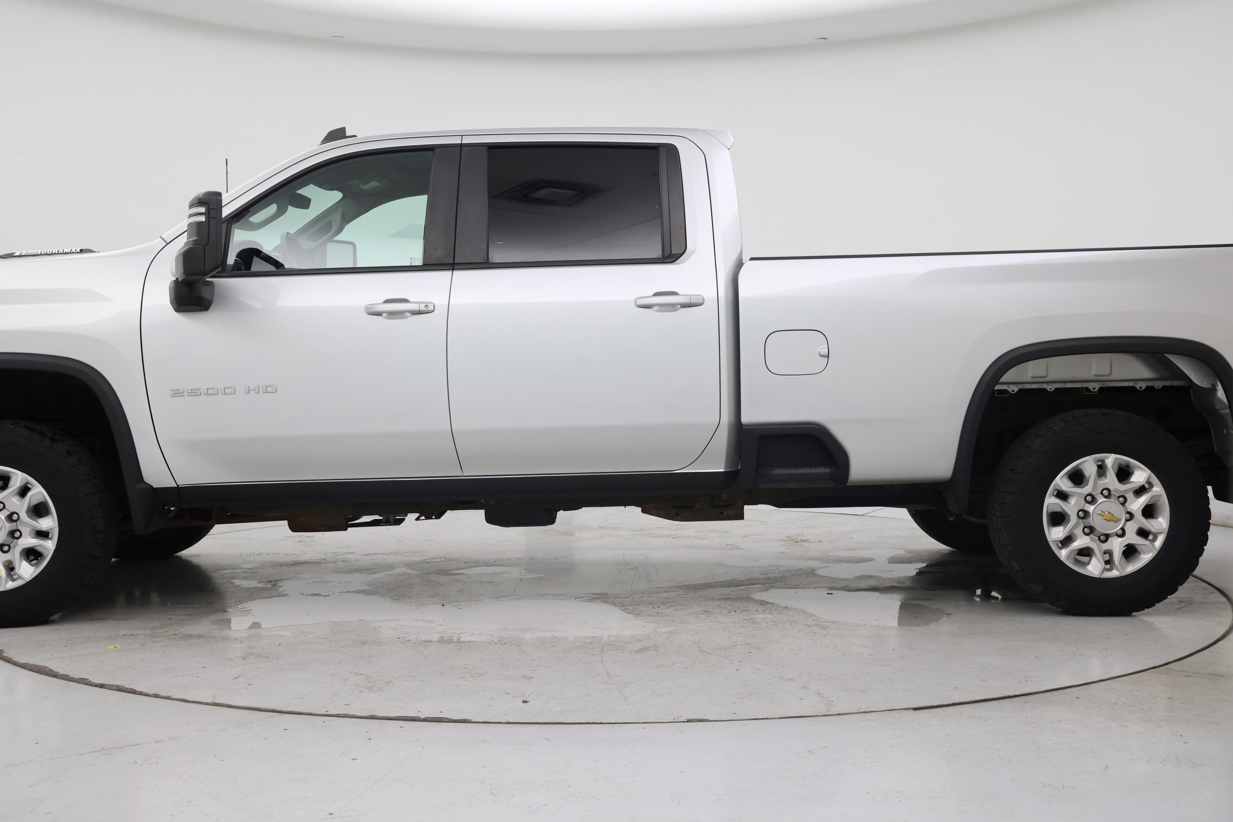 Thumbnail: 2021 Chevrolet Silverado 2500 - 3