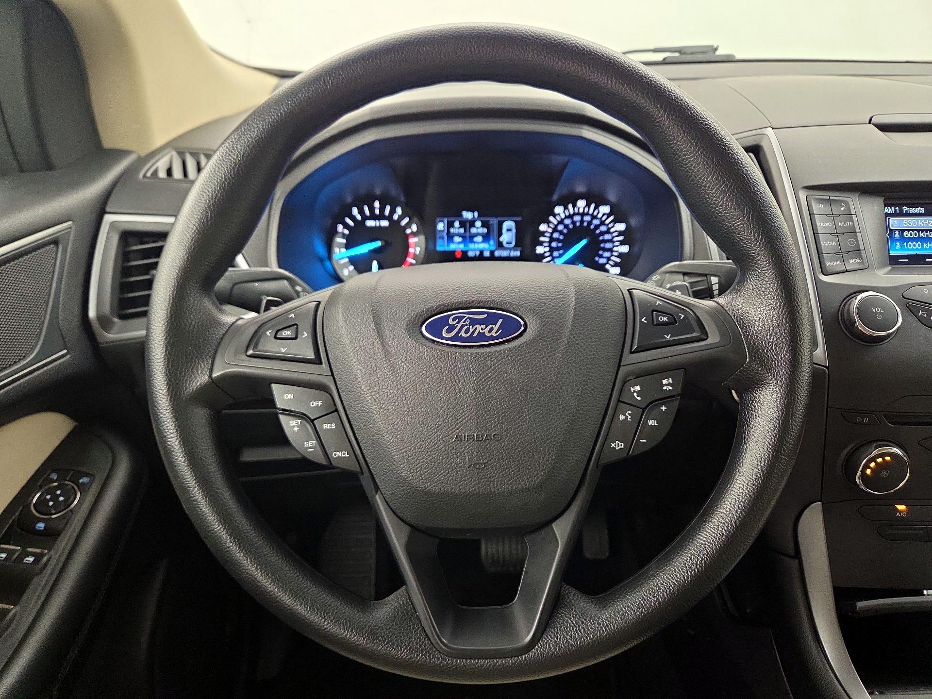 Thumbnail: 2017 Ford Edge - 10