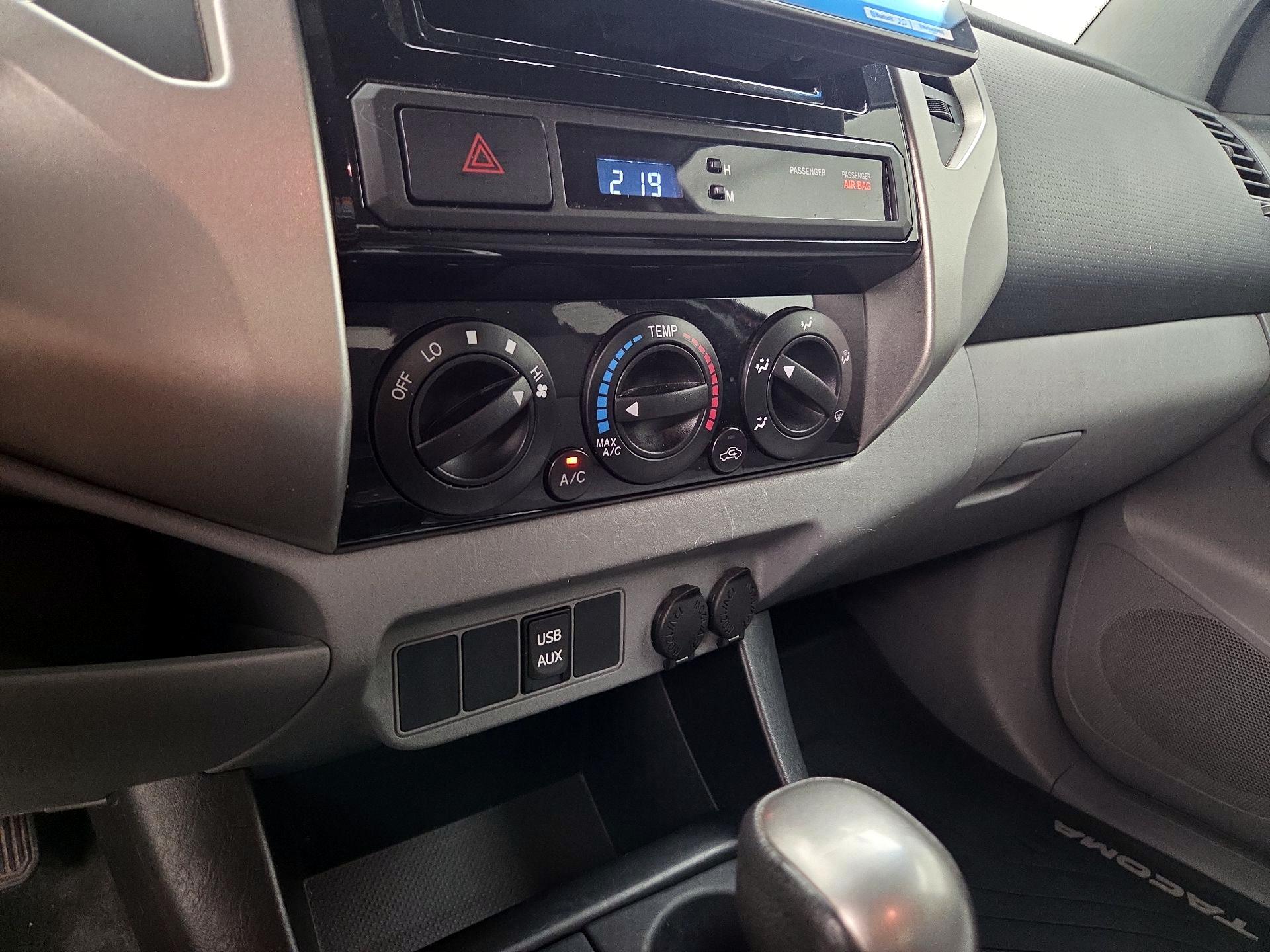 Thumbnail: 2014 Toyota Tacoma - 14