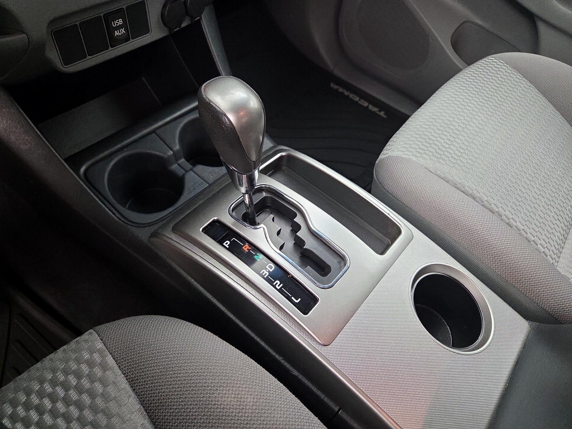 Thumbnail: 2014 Toyota Tacoma - 15