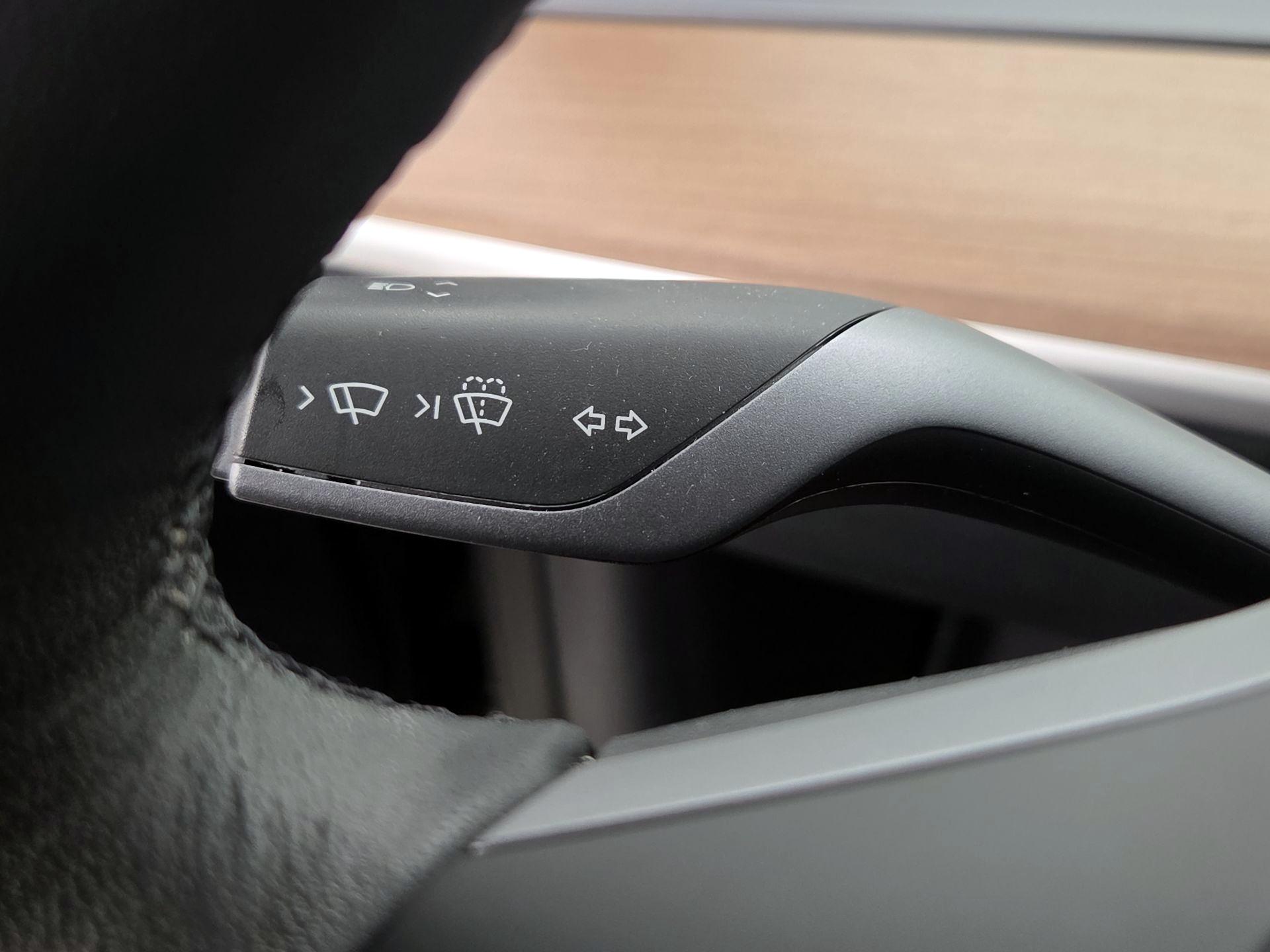 Thumbnail: 2023 Tesla Model 3 - 13