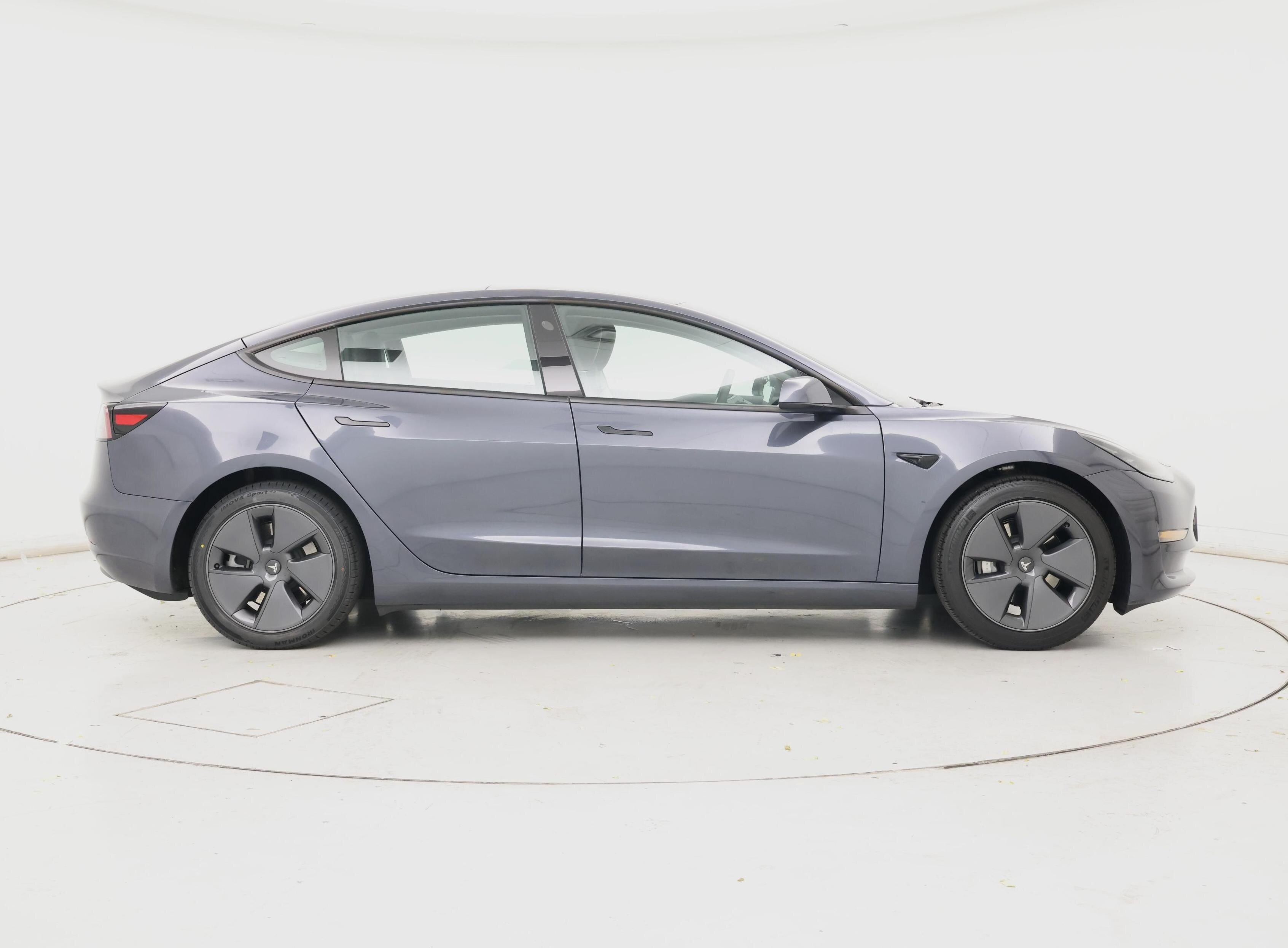 Thumbnail: 2023 Tesla Model 3 - 7