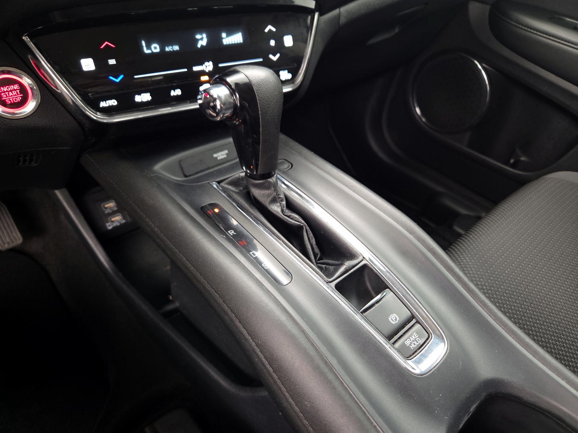 Thumbnail: 2021 Honda HR-V - 17