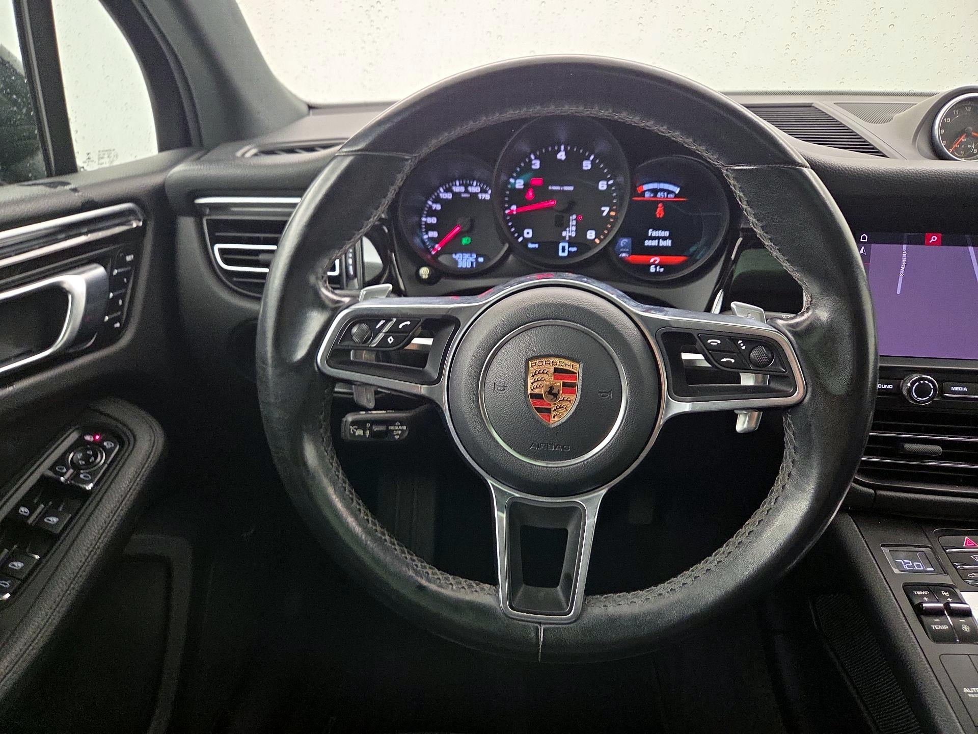 Thumbnail: 2019 Porsche Macan - 10