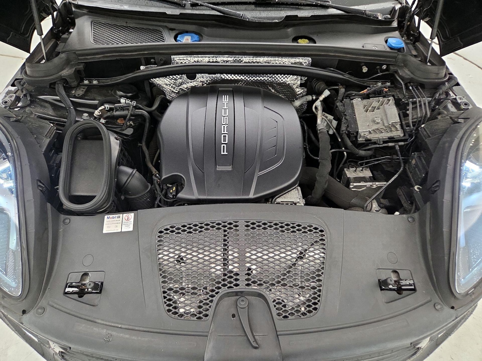 2019 Porsche Macan Base - Photo 24