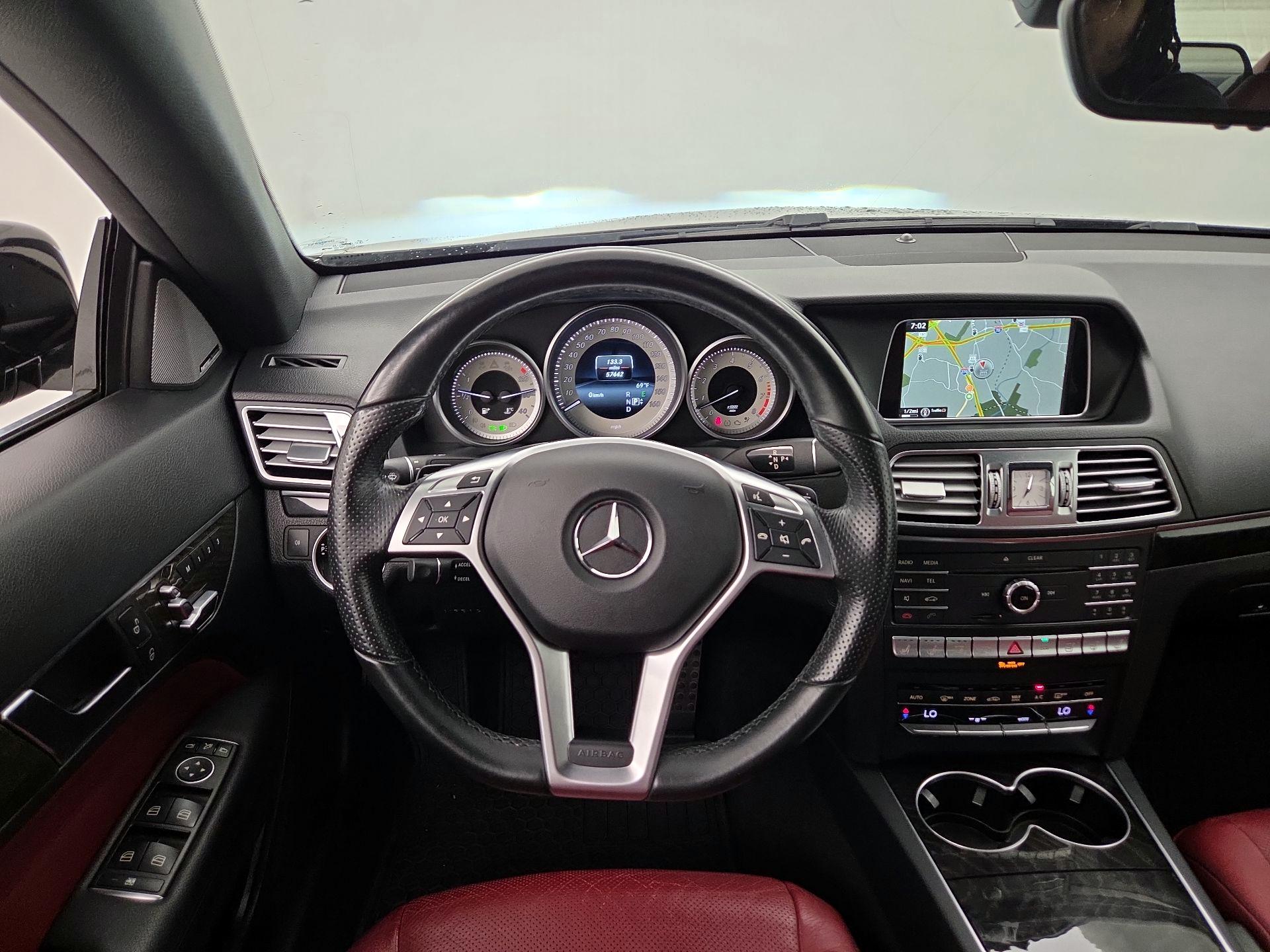 Thumbnail: 2016 Mercedes-Benz E-Class - 10