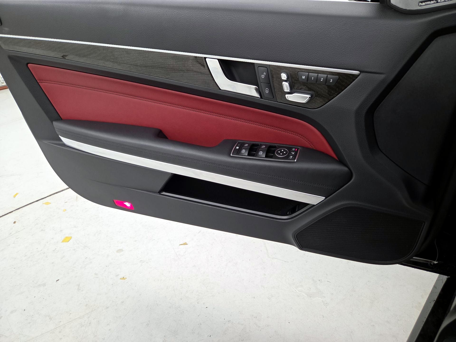 Thumbnail: 2016 Mercedes-Benz E-Class - 12
