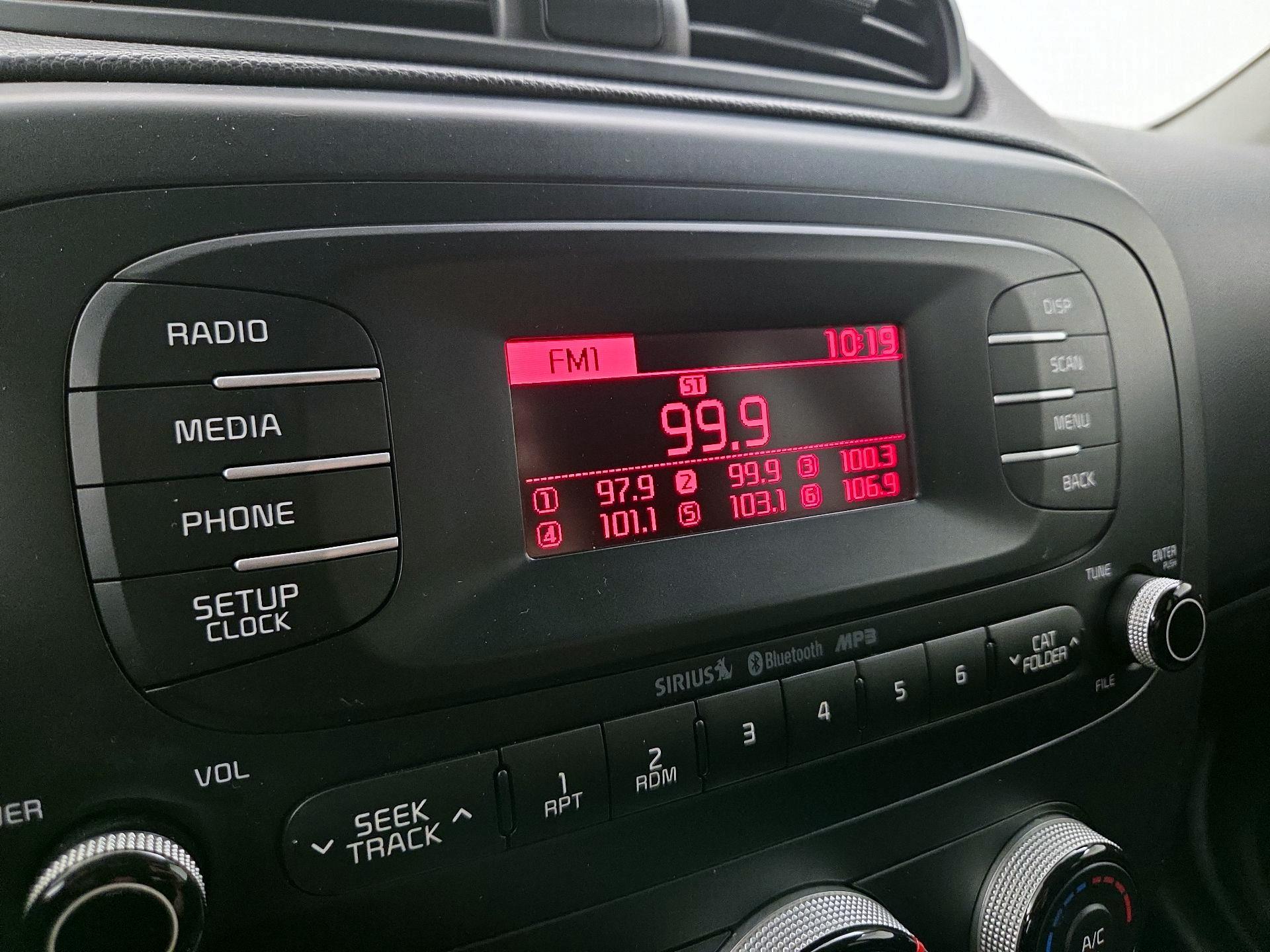 Thumbnail: 2015 Kia Soul - 14