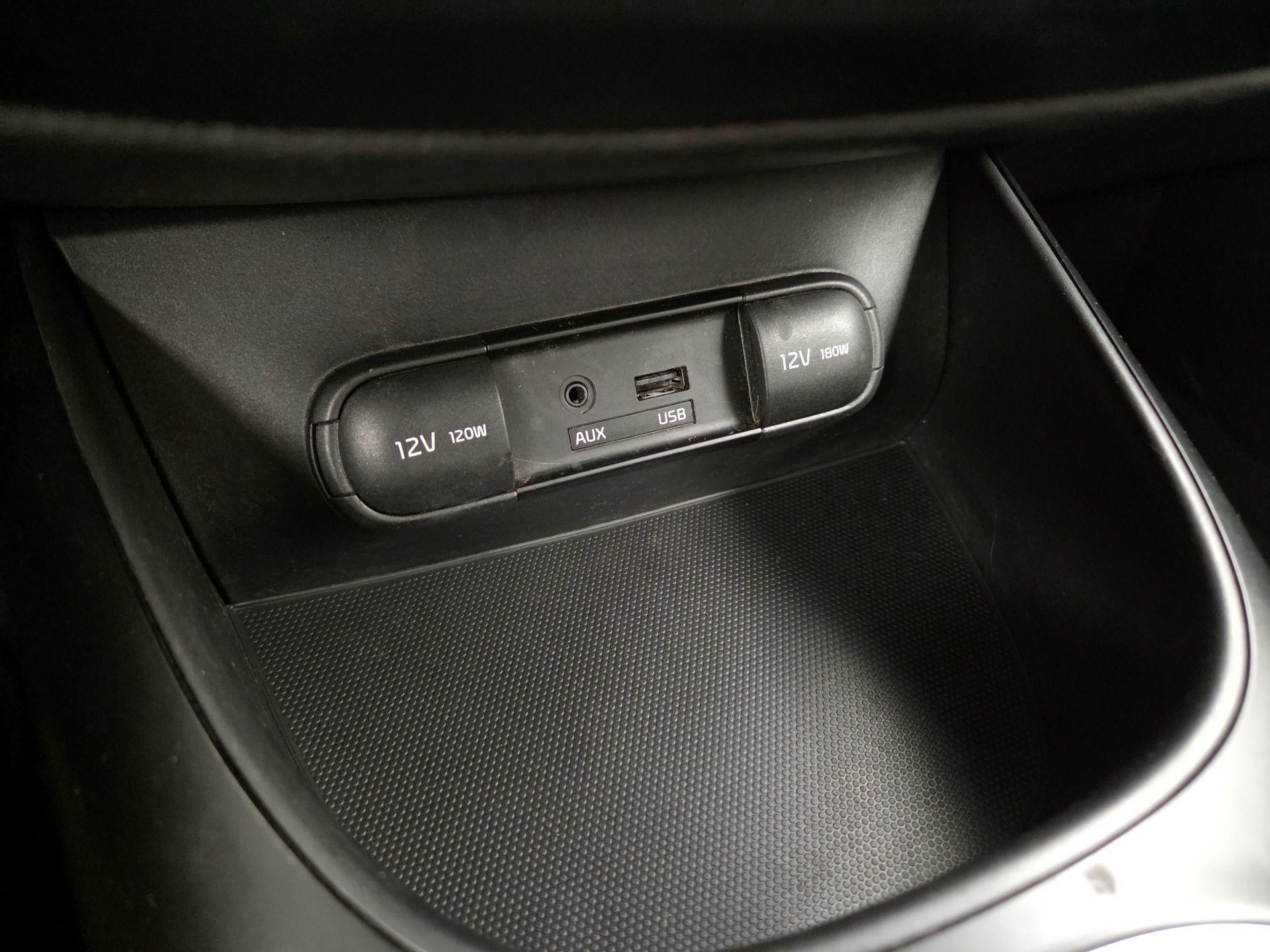 Thumbnail: 2015 Kia Soul - 17
