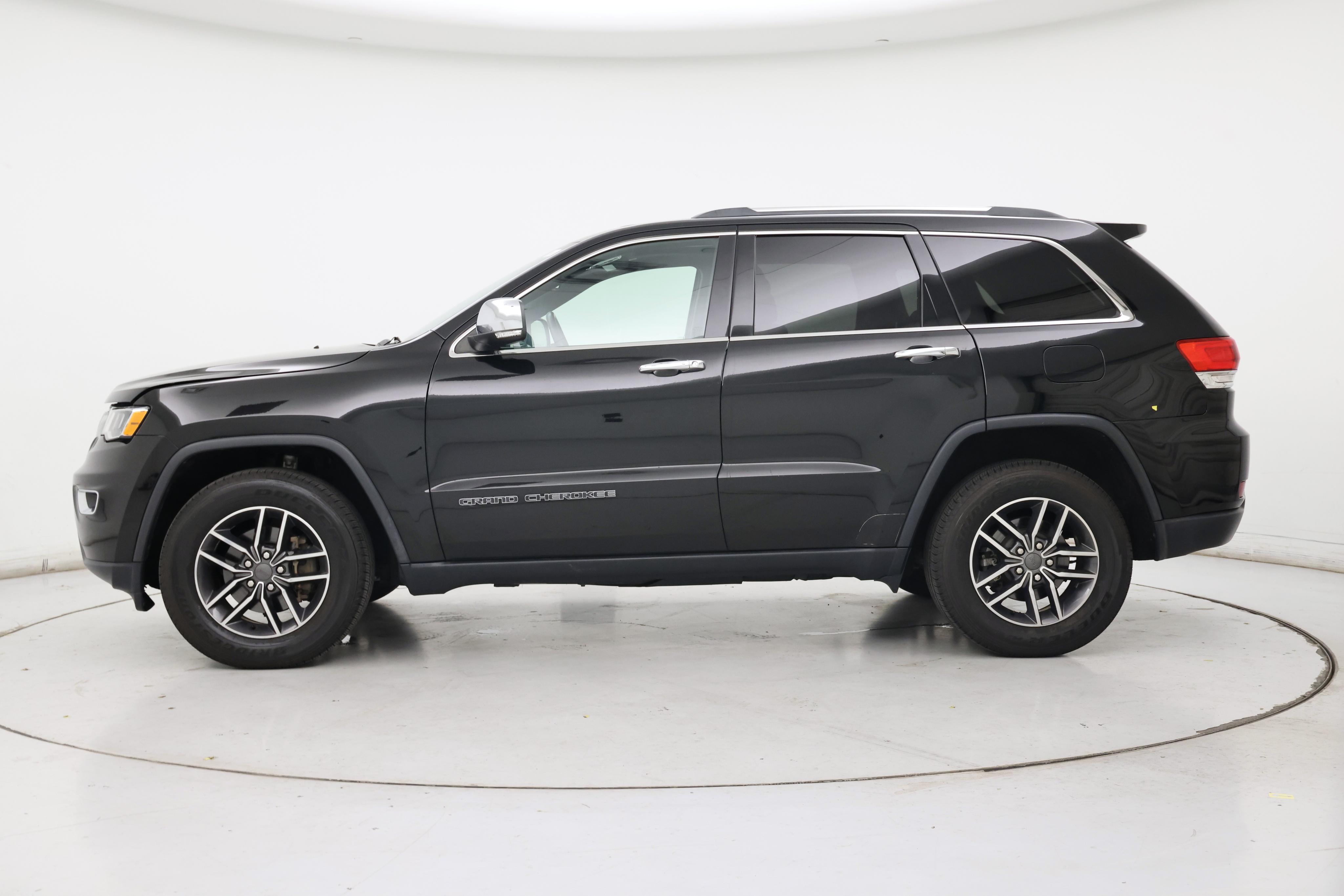 Thumbnail: 2019 Jeep Grand Cherokee - 3
