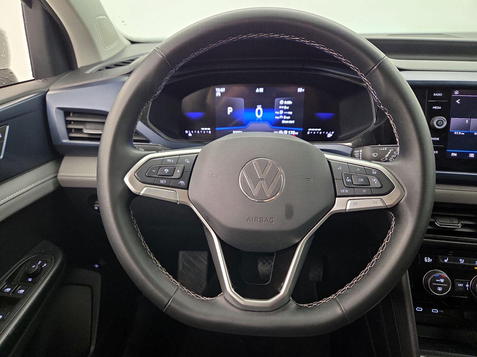 Thumbnail: 2024 Volkswagen Taos - 10