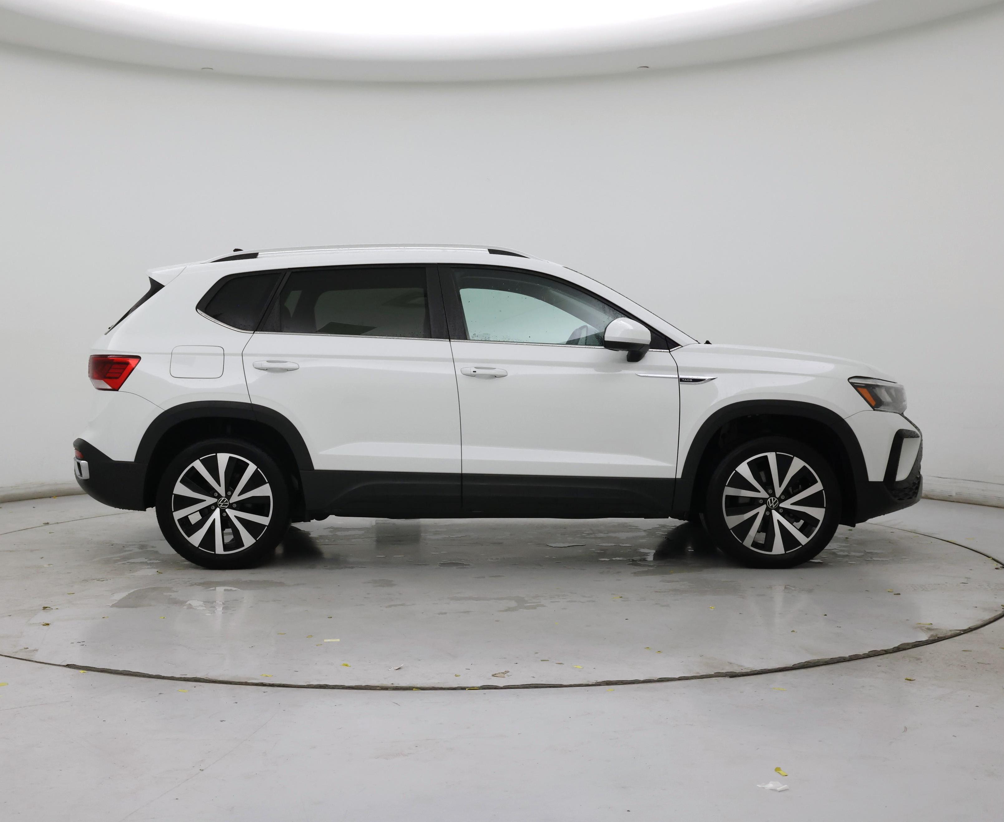 Thumbnail: 2024 Volkswagen Taos - 7