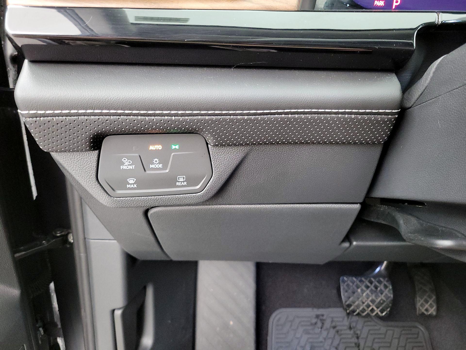 Thumbnail: 2024 Volkswagen Atlas - 13