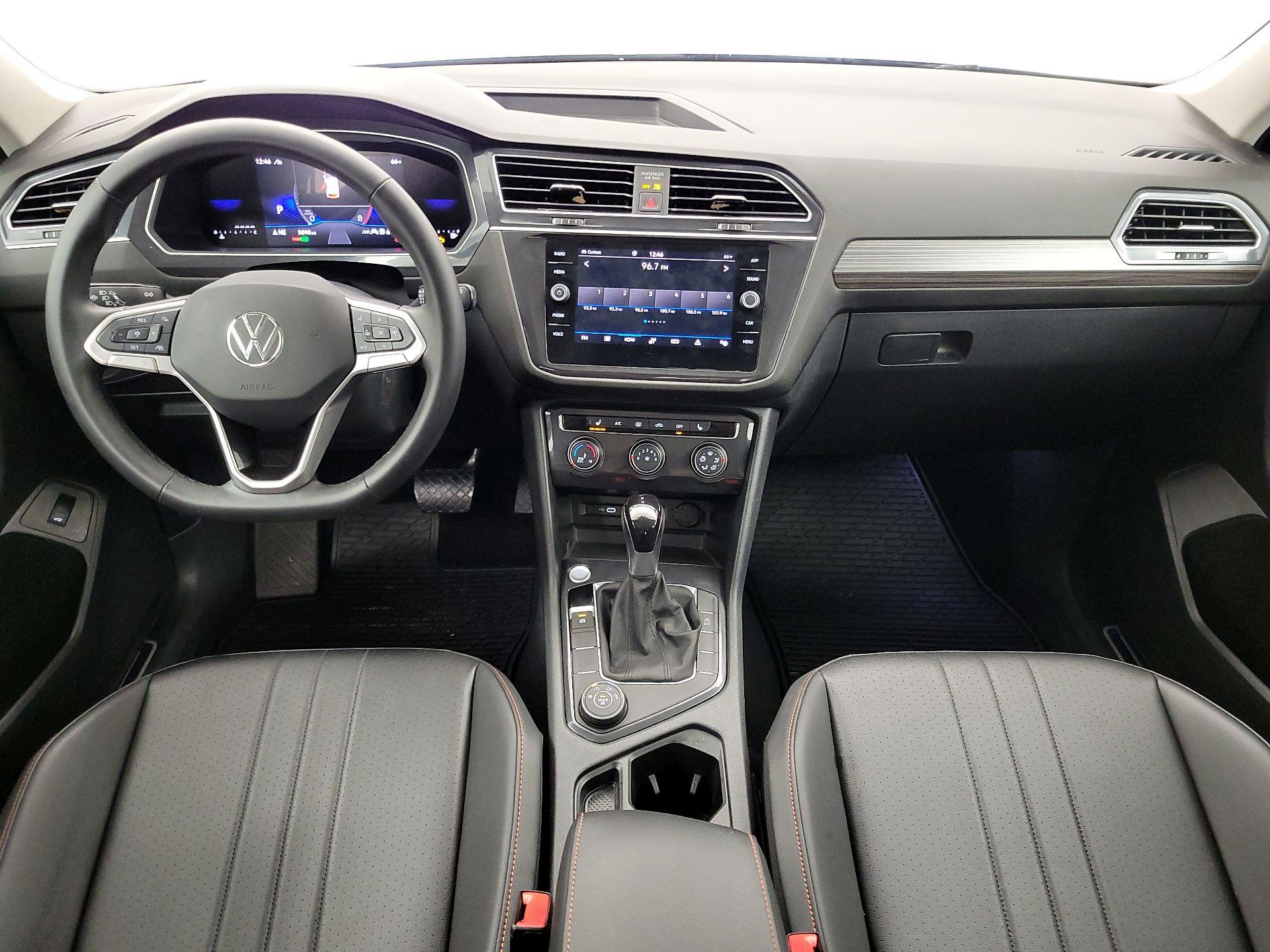 Thumbnail: 2024 Volkswagen Tiguan - 9