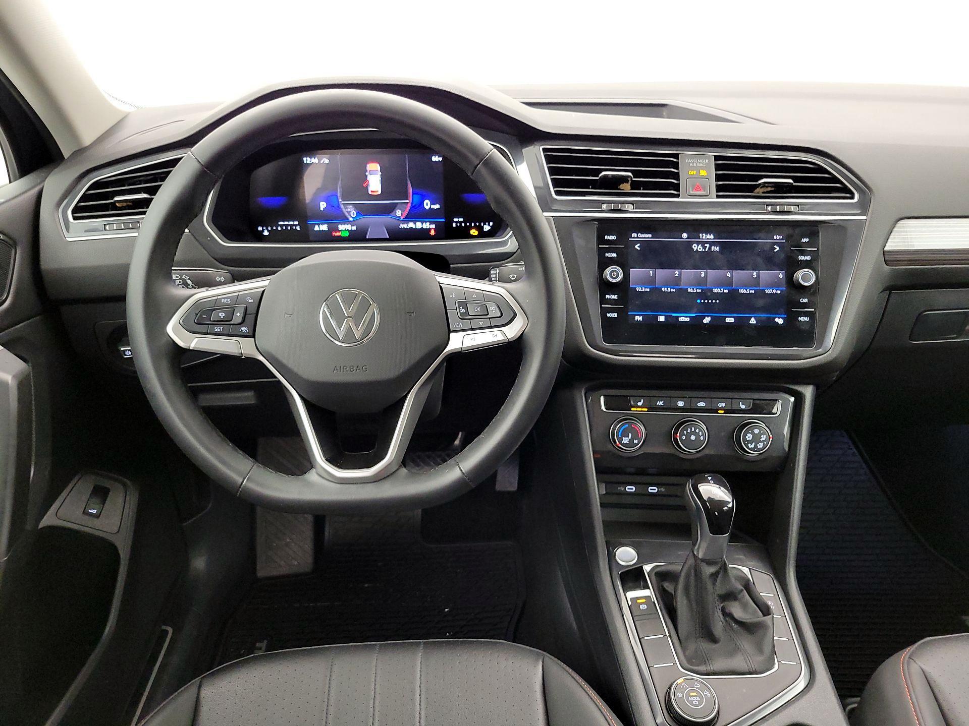 Thumbnail: 2024 Volkswagen Tiguan - 10