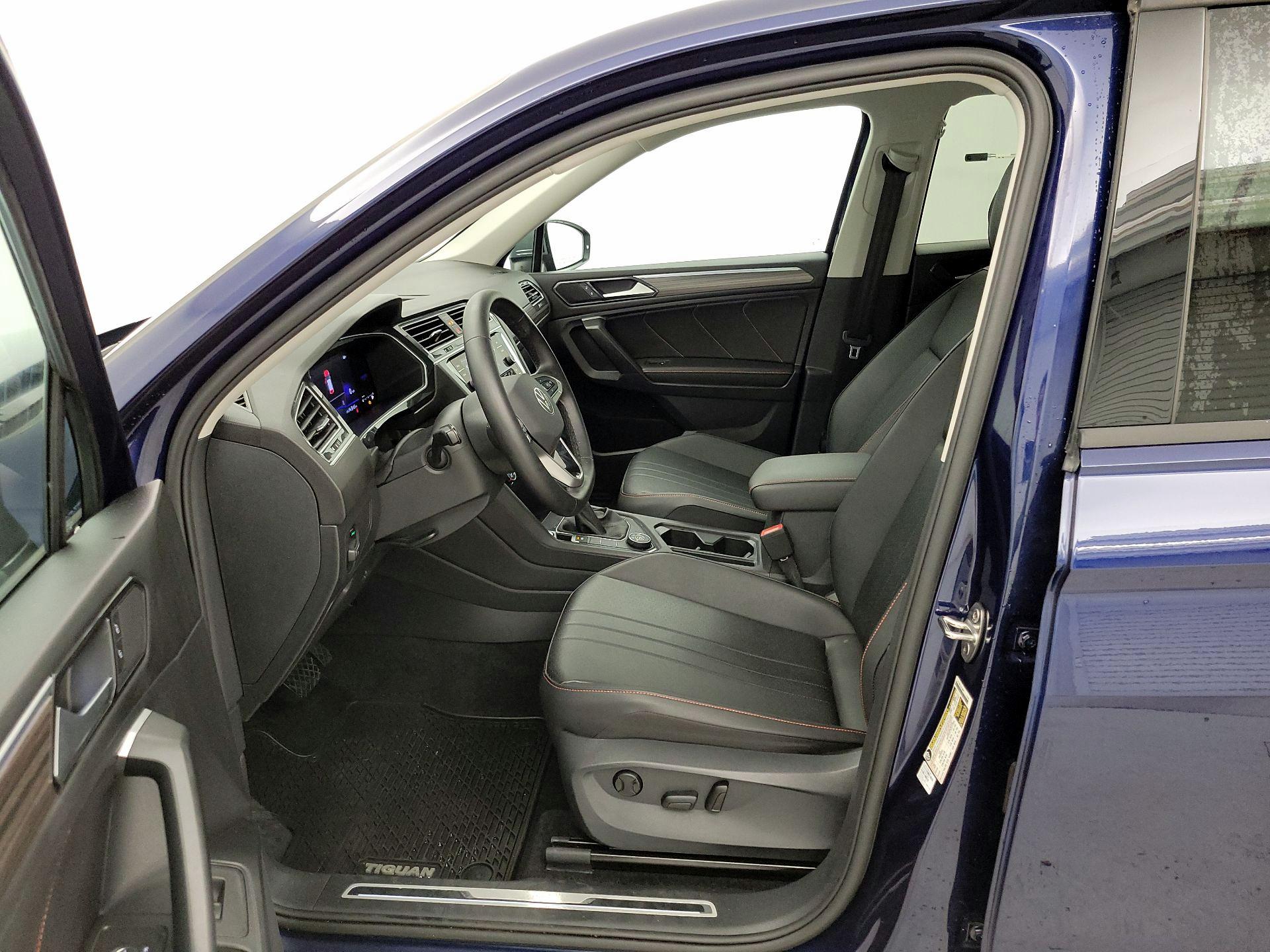 Thumbnail: 2024 Volkswagen Tiguan - 11