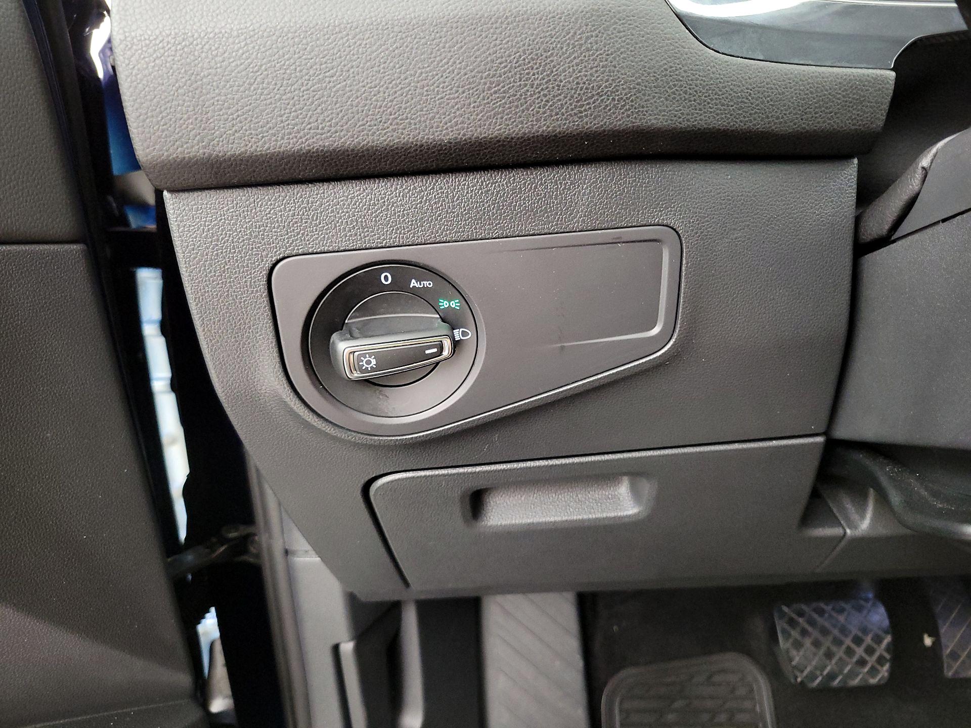 Thumbnail: 2024 Volkswagen Tiguan - 13