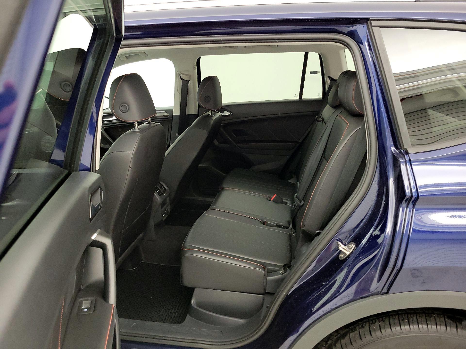 Thumbnail: 2024 Volkswagen Tiguan - 20