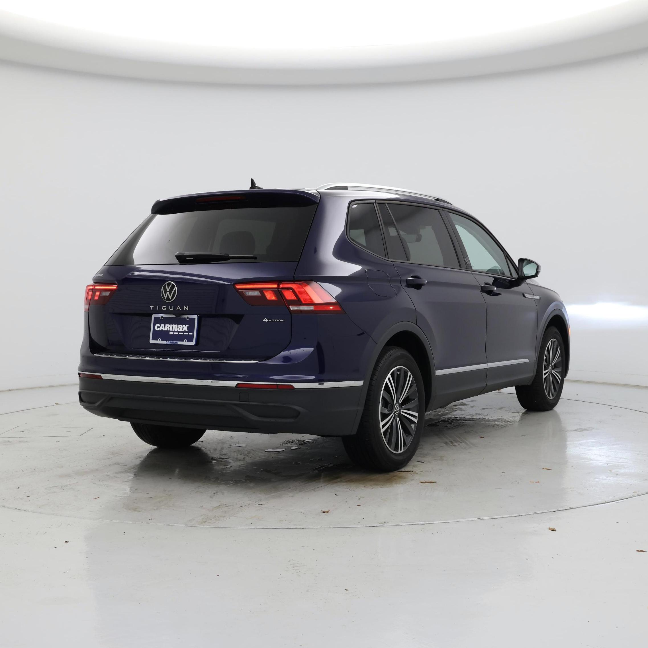 Thumbnail: 2024 Volkswagen Tiguan - 8