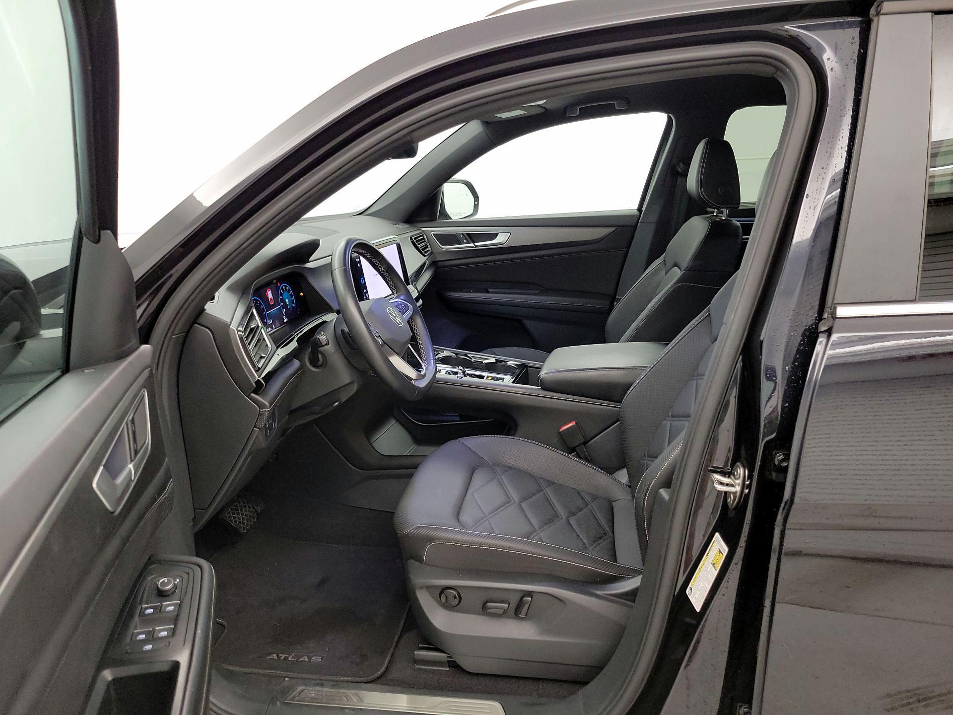 Thumbnail: 2024 Volkswagen Atlas - 11