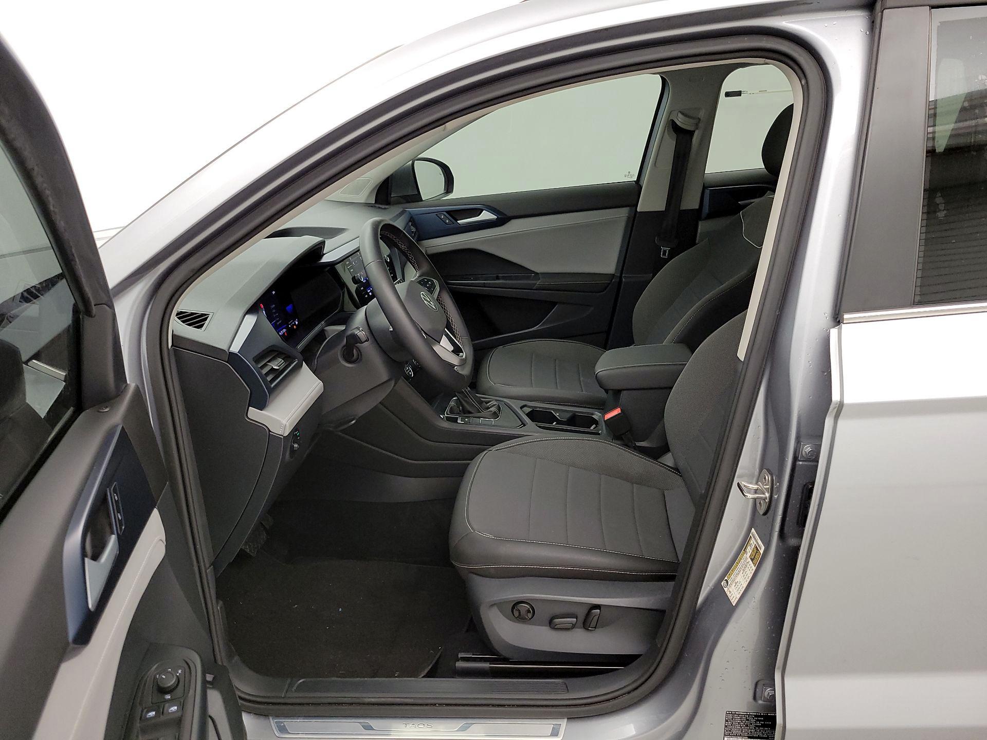 Thumbnail: 2024 Volkswagen Taos - 11