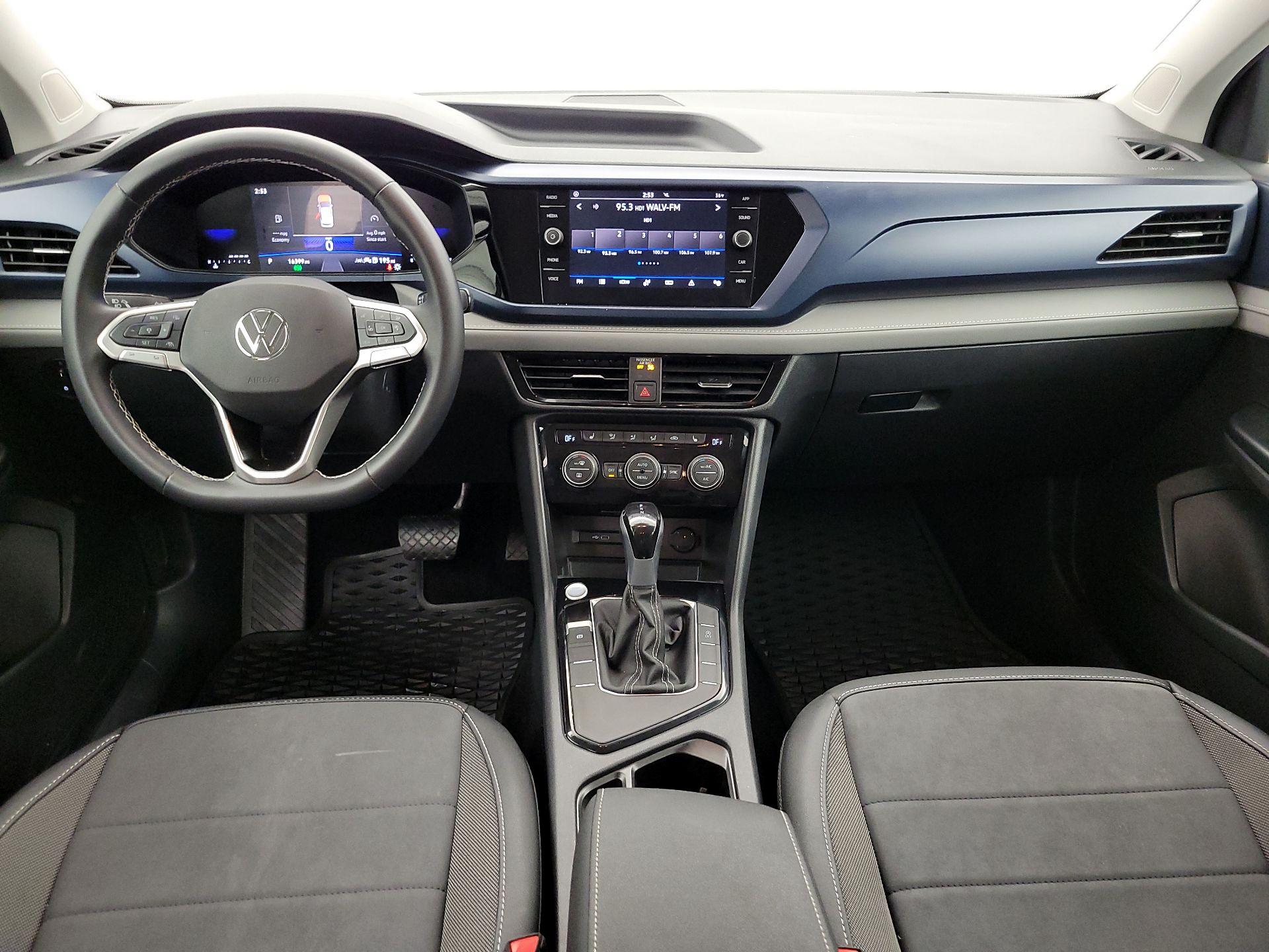 Thumbnail: 2024 Volkswagen Taos - 9