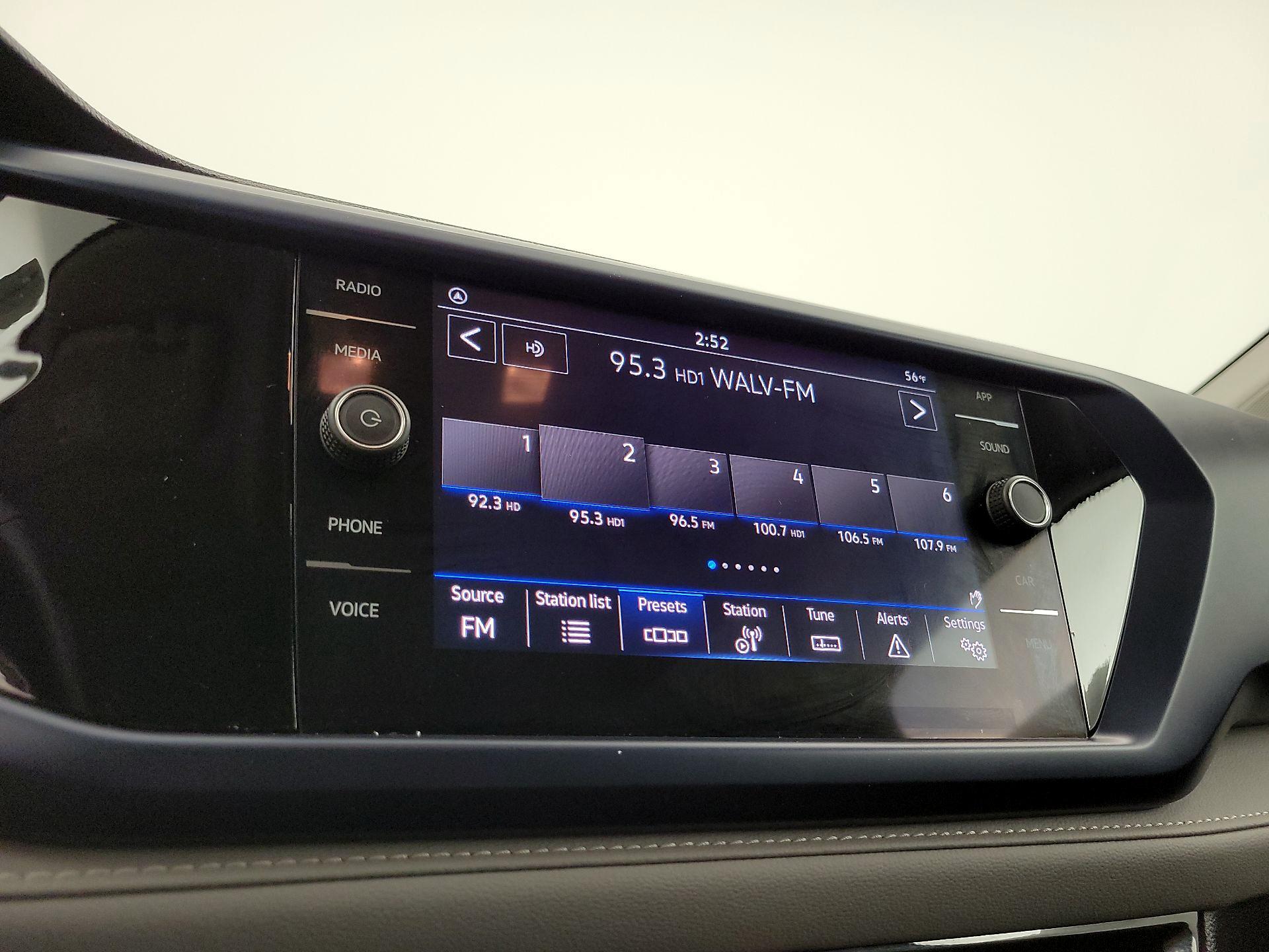 Thumbnail: 2024 Volkswagen Taos - 15