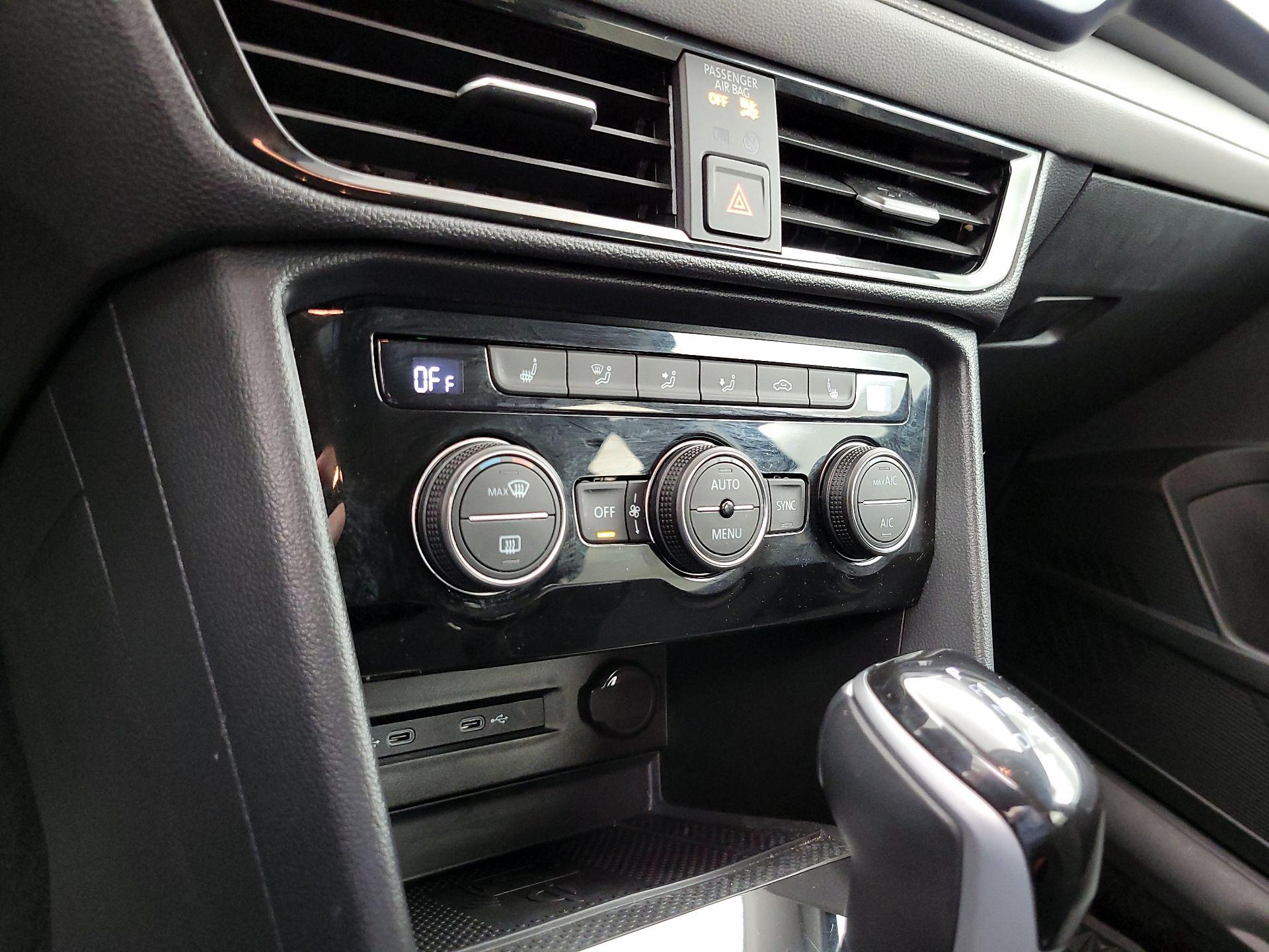 Thumbnail: 2024 Volkswagen Taos - 16