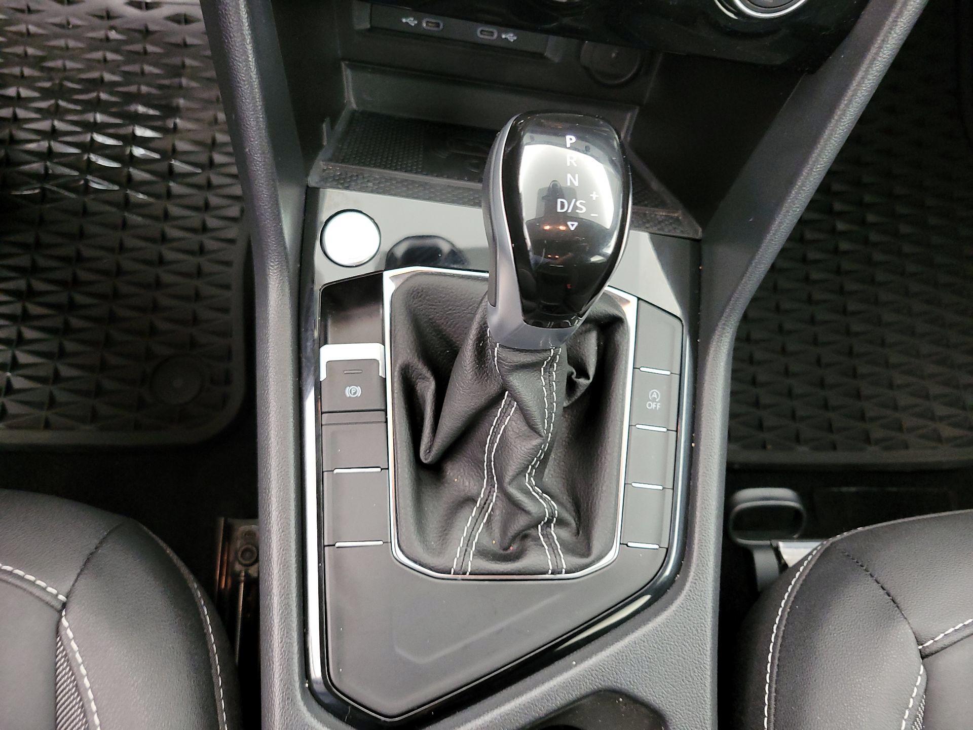 Thumbnail: 2024 Volkswagen Taos - 17