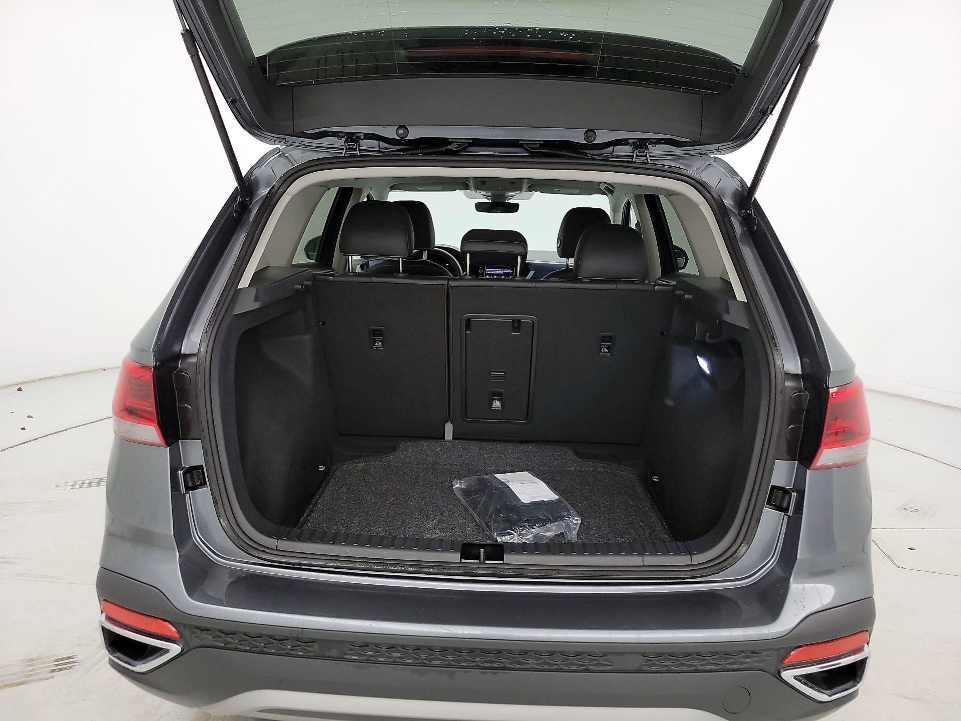 Thumbnail: 2024 Volkswagen Taos - 20