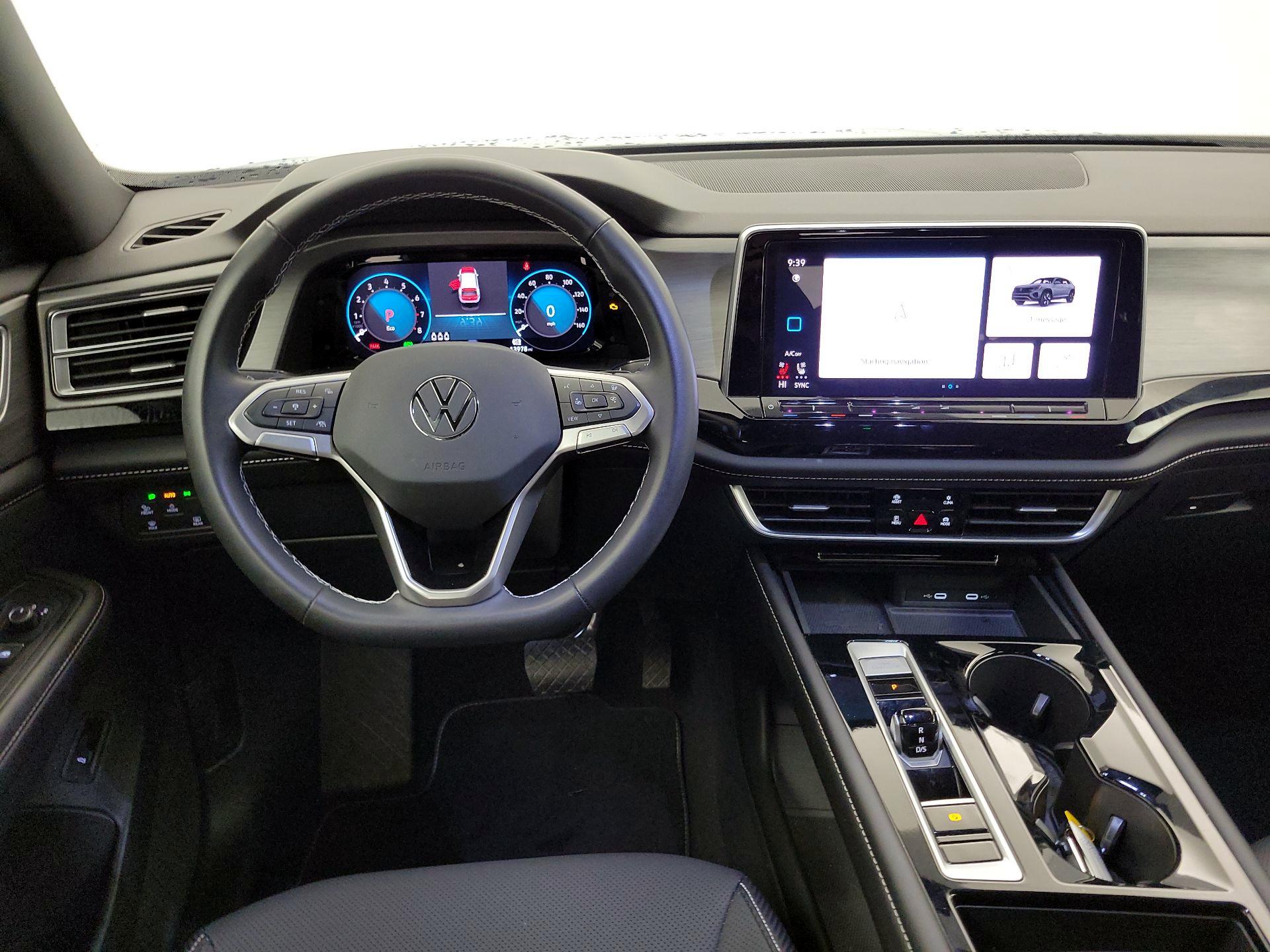 Thumbnail: 2024 Volkswagen Atlas - 10