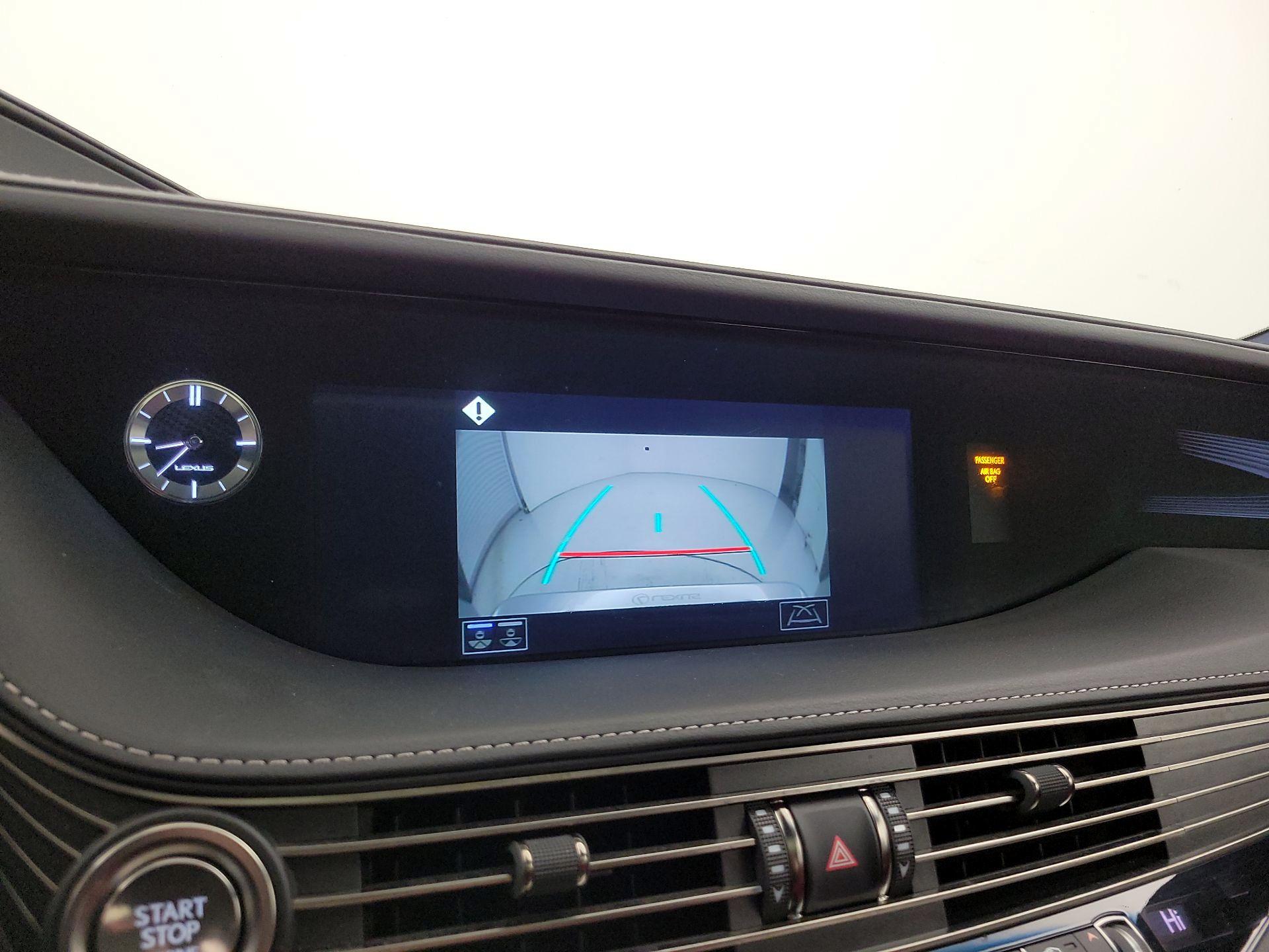 Thumbnail: 2018 Lexus LS - 15